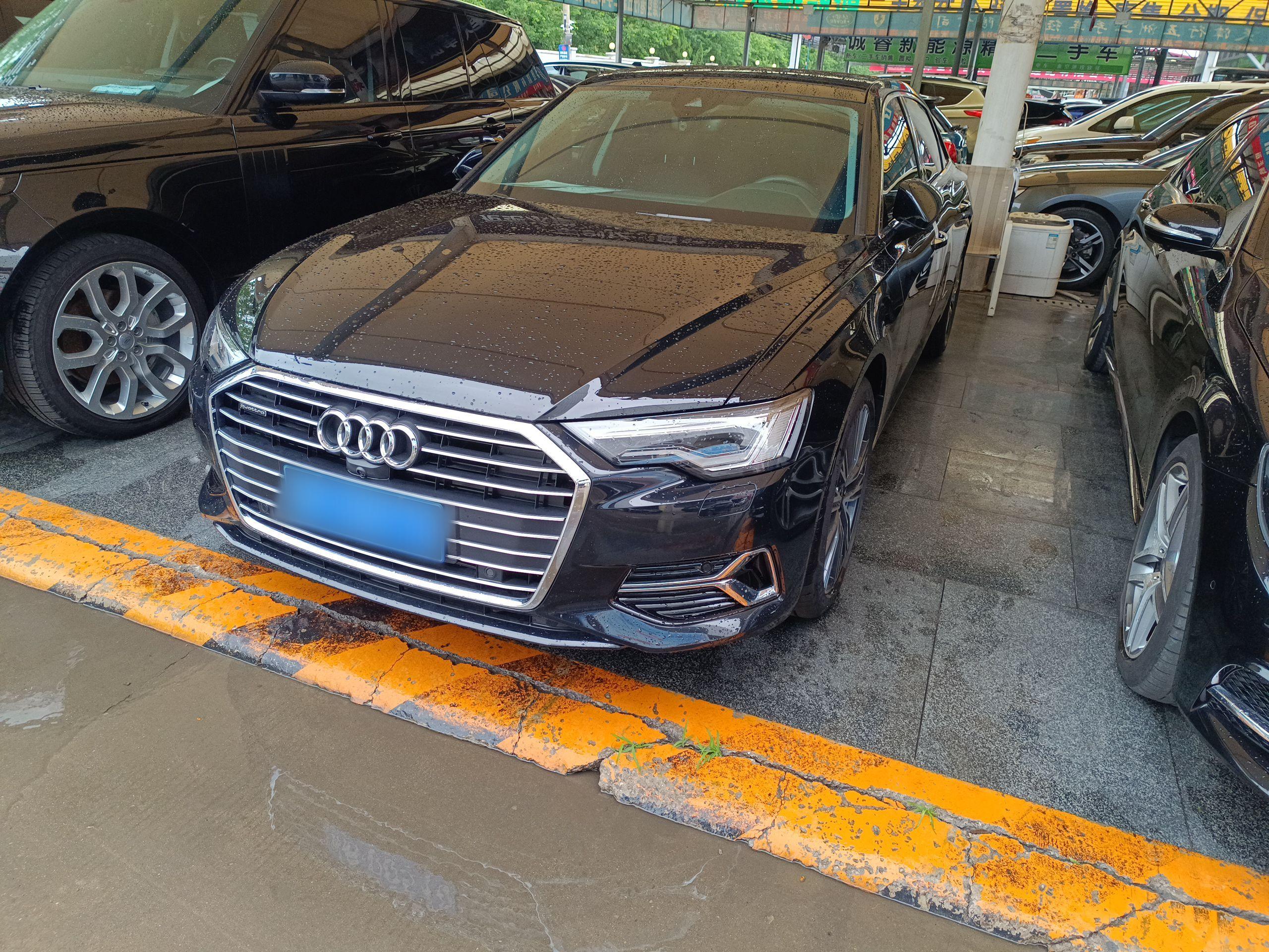 奥迪A6L 2022款 45 TFSI quattro 臻选致雅型