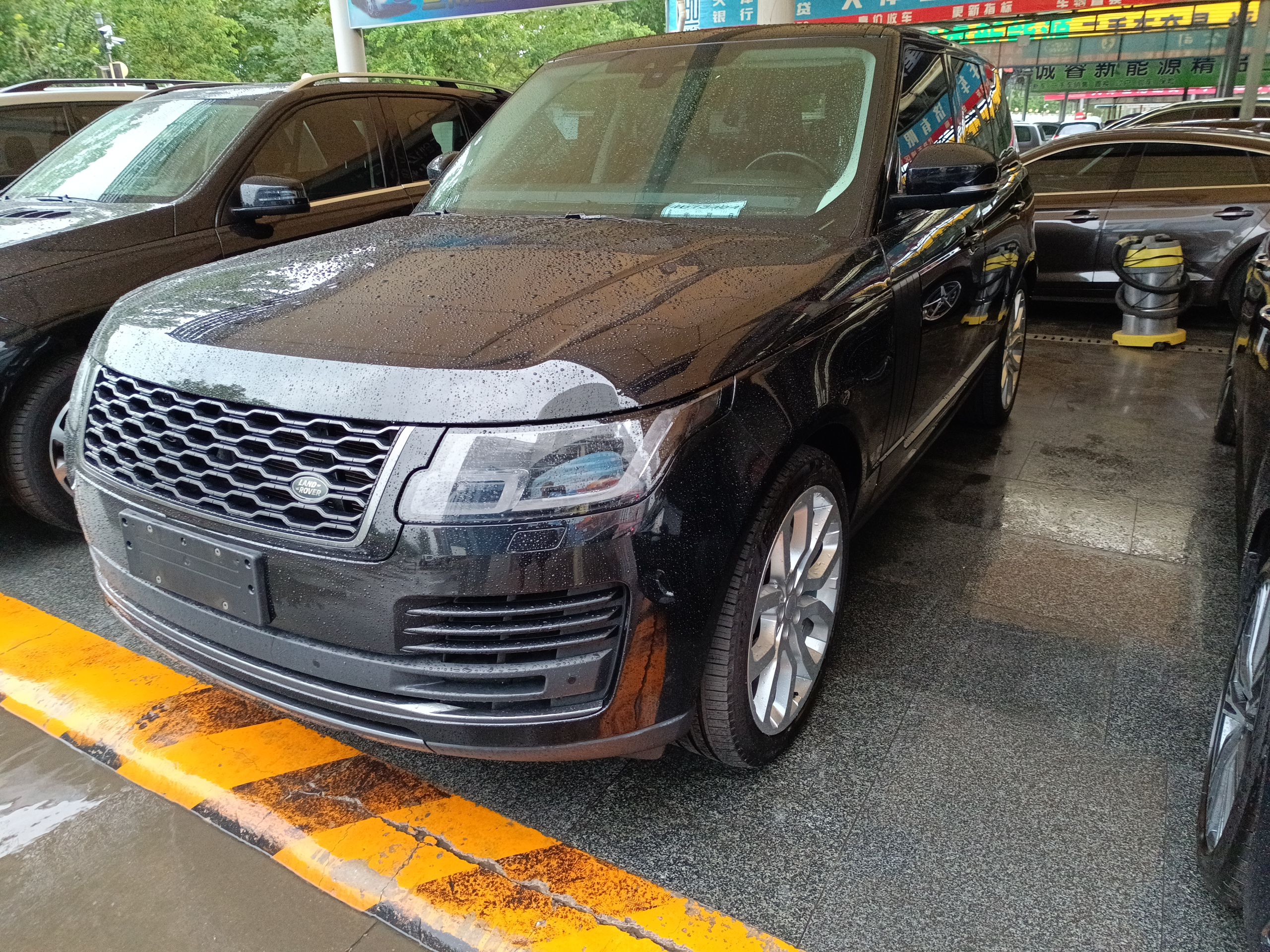 路虎 揽胜 2018款 3.0 SC V6 盛世版(进口)