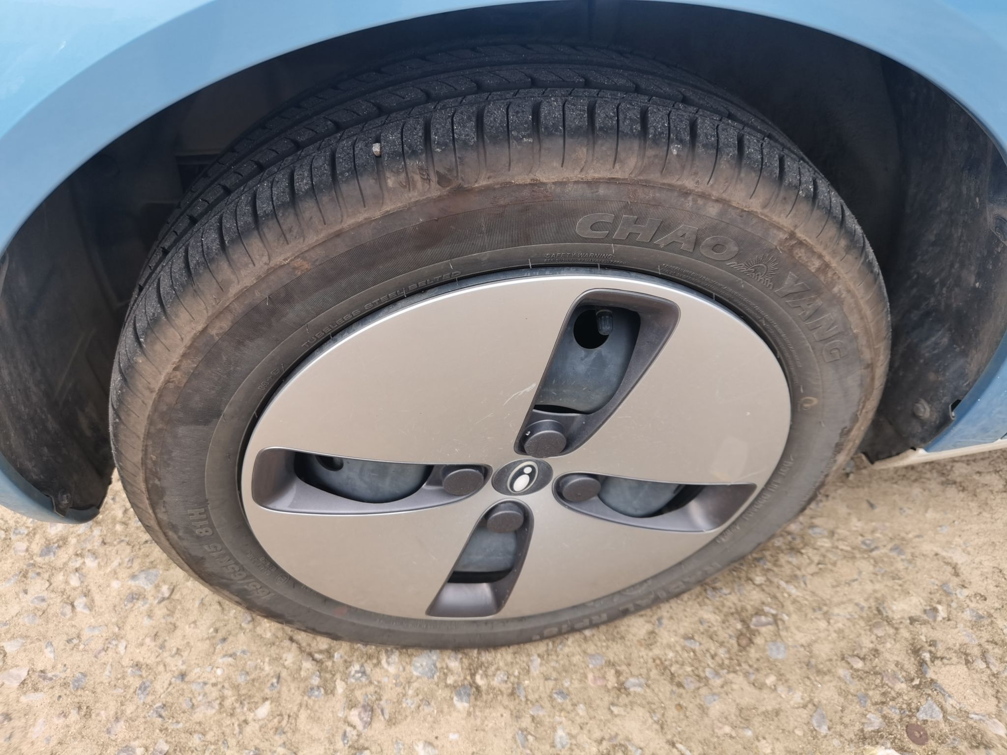 欧拉黑猫 2022款 301km 基础型 三元锂