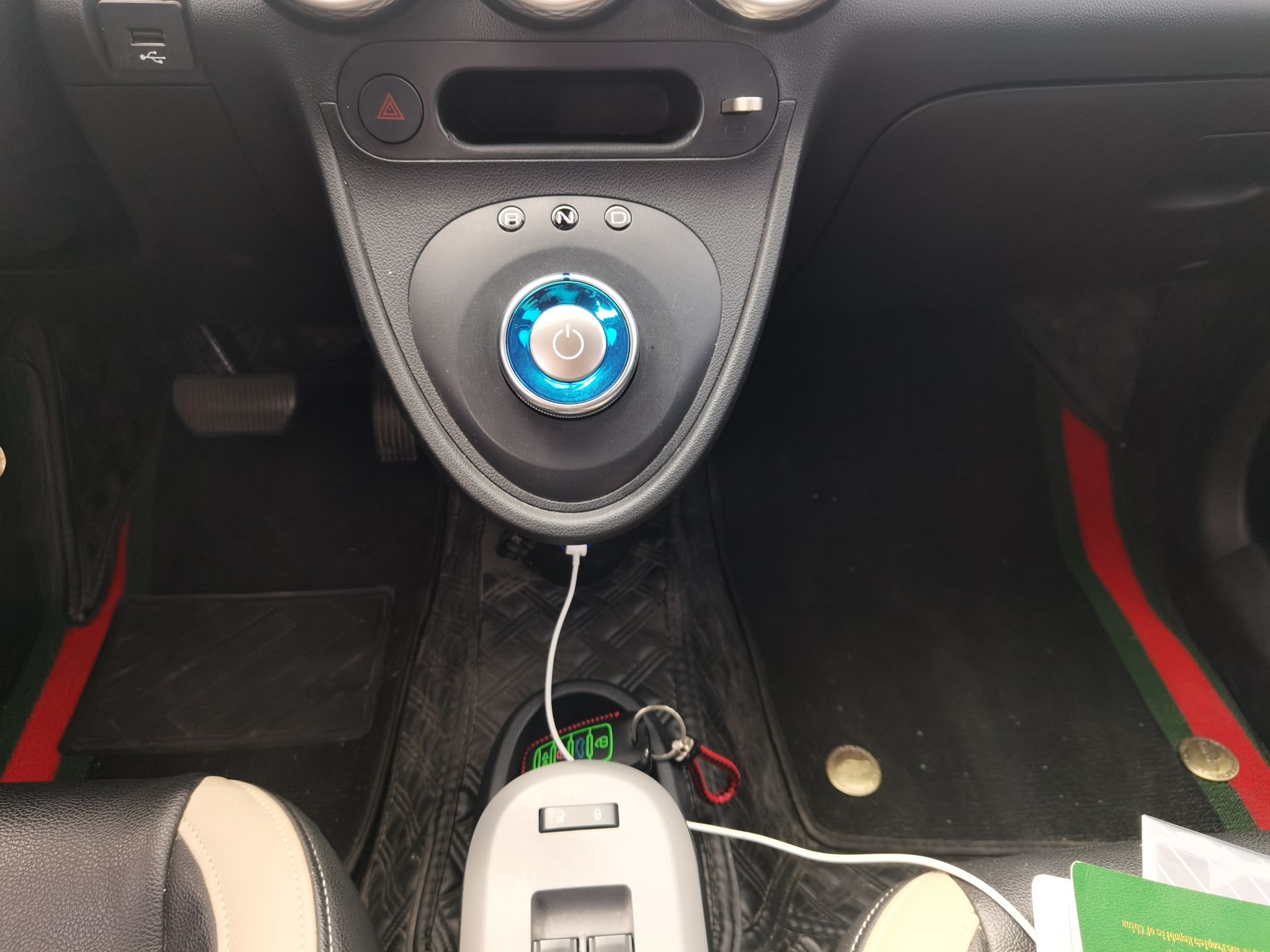 欧拉黑猫 2022款 301km 基础型 三元锂