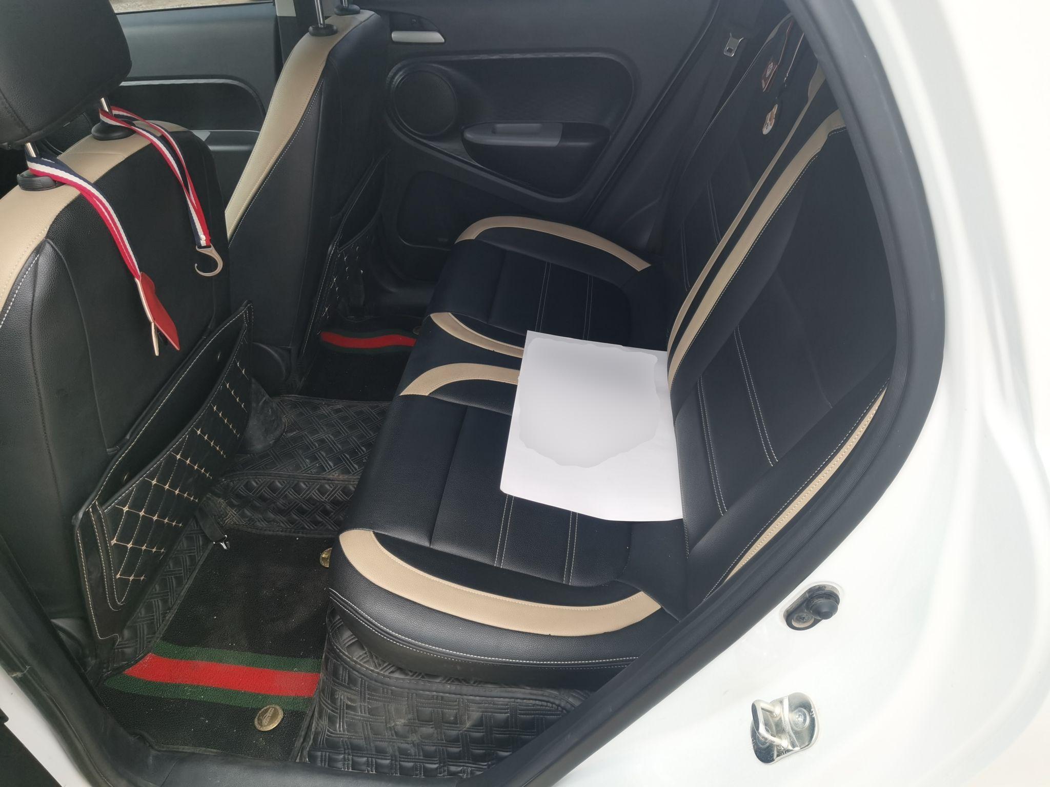 欧拉黑猫 2022款 301km 基础型 三元锂