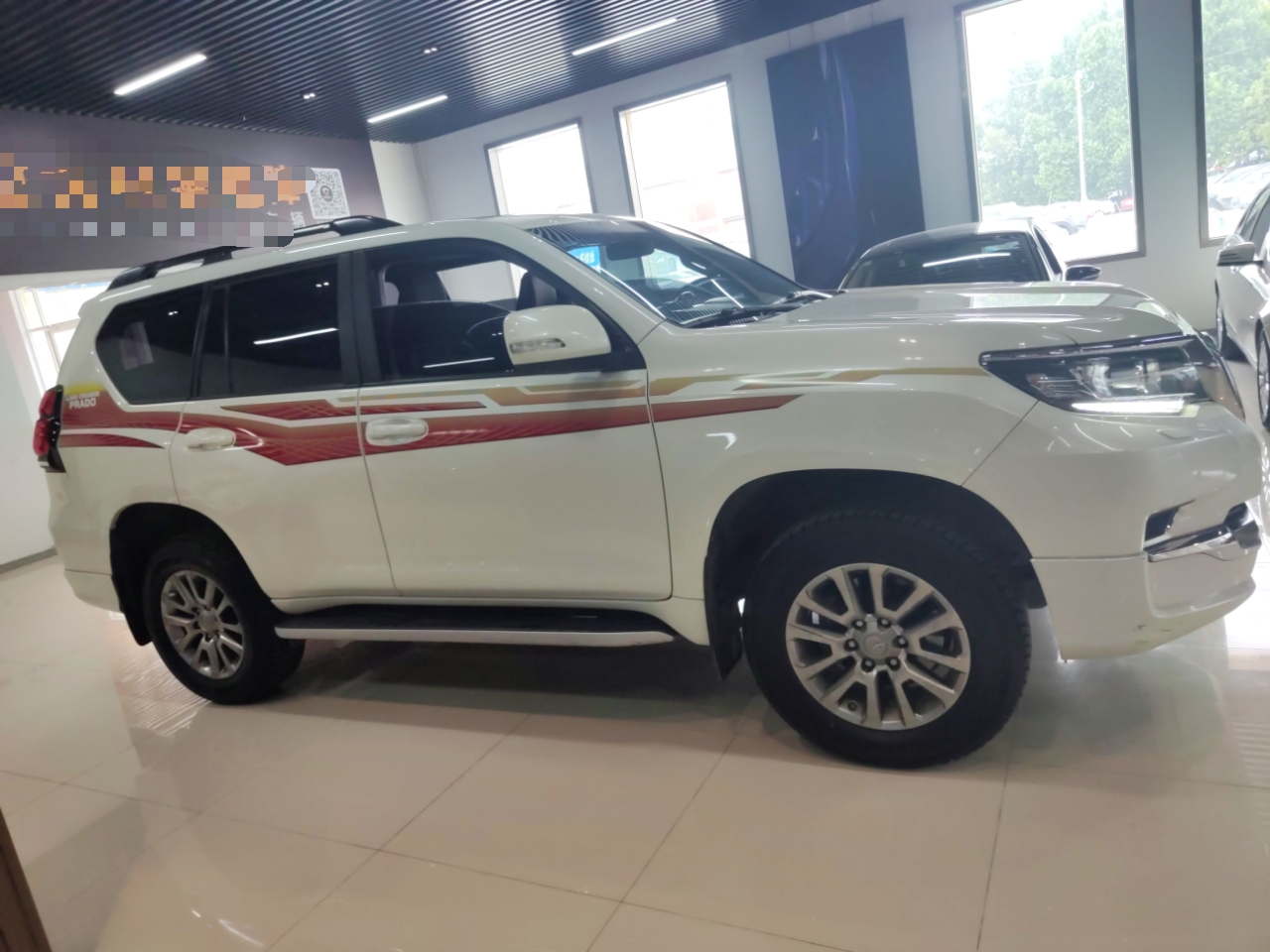 丰田 普拉多 2019款 3.5L 自动TX-L尊享版后挂备胎