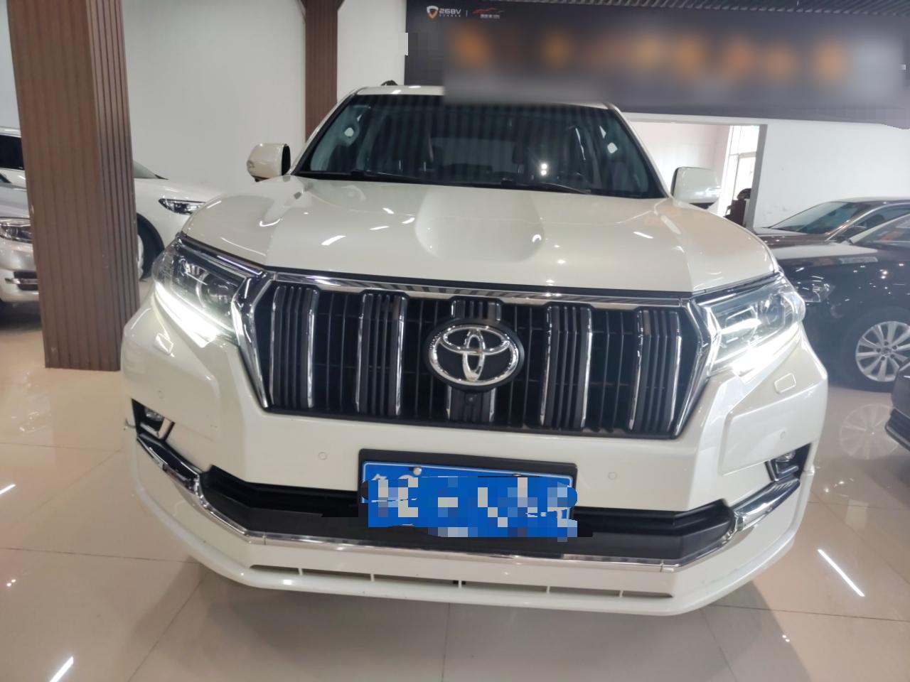丰田 普拉多 2019款 3.5L 自动TX-L尊享版后挂备胎