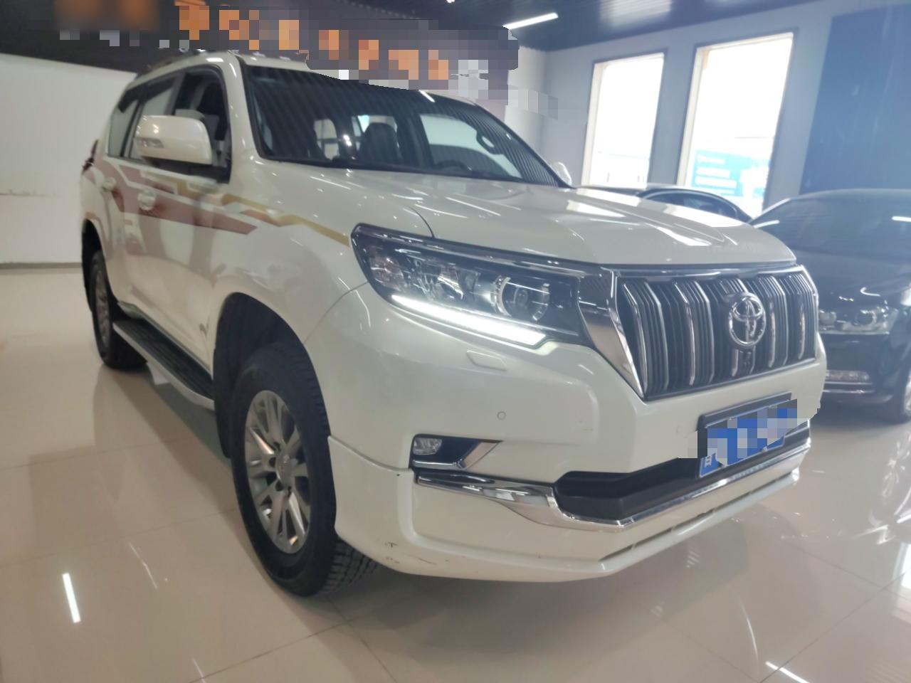 丰田 普拉多 2019款 3.5L 自动TX-L尊享版后挂备胎