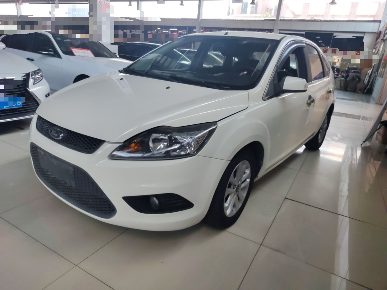 福特 福克斯 2013款 两厢经典 1.8L 自动基本型