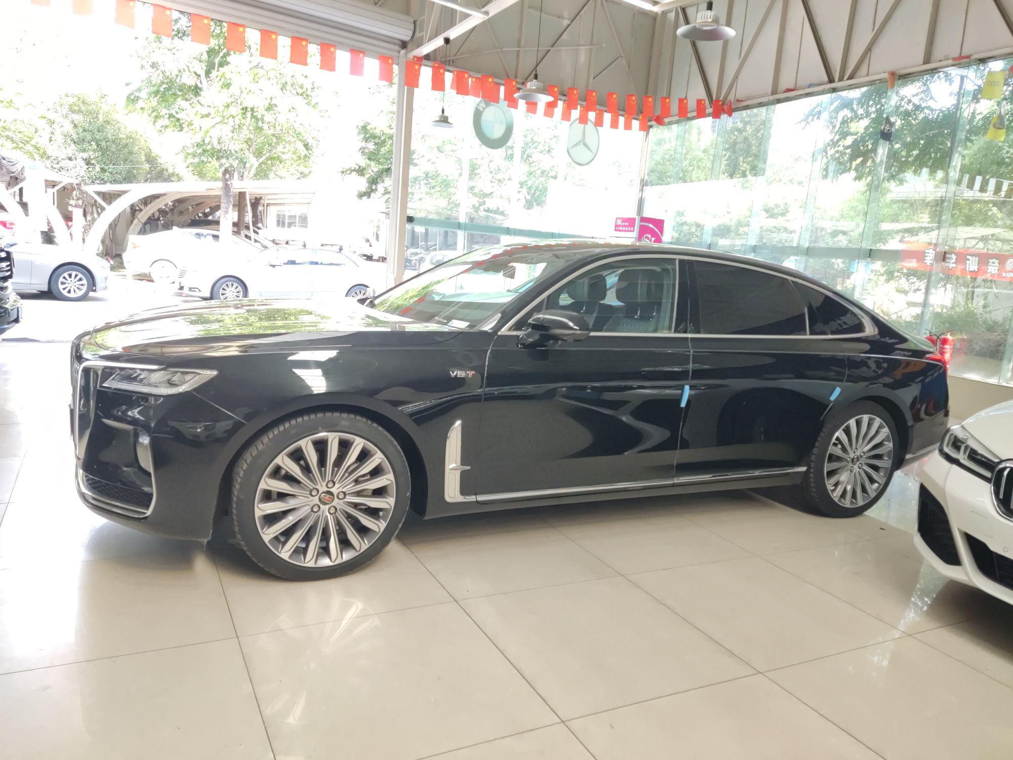 红旗H9 2022款 3.0T 智联旗领四座版