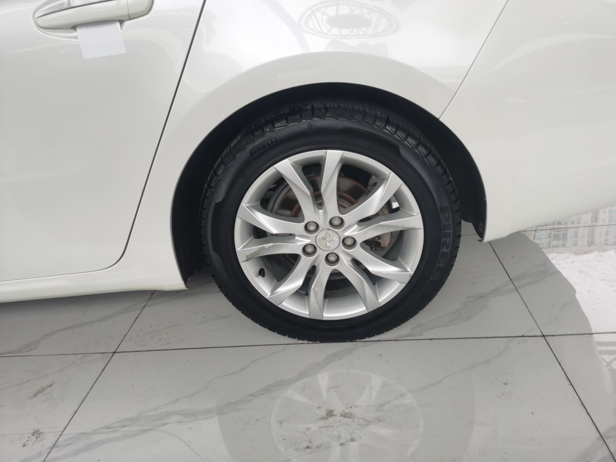 标致508 2012款 2.0L 自动智享版