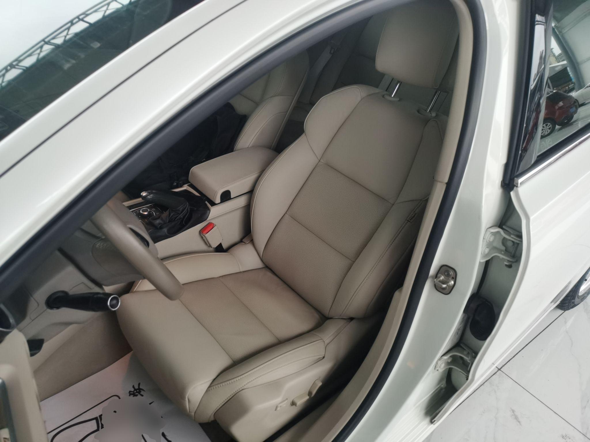 标致508 2012款 2.0L 自动智享版