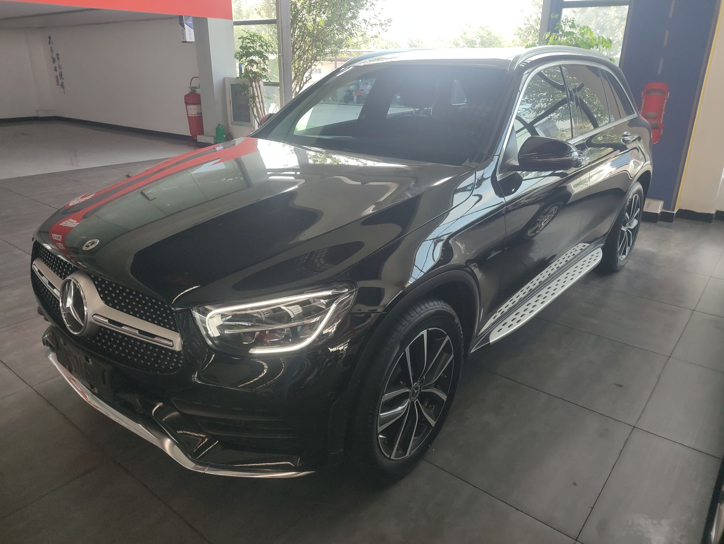 奔驰GLC级 2022款 改款 GLC 300 L 4MATIC 动感型