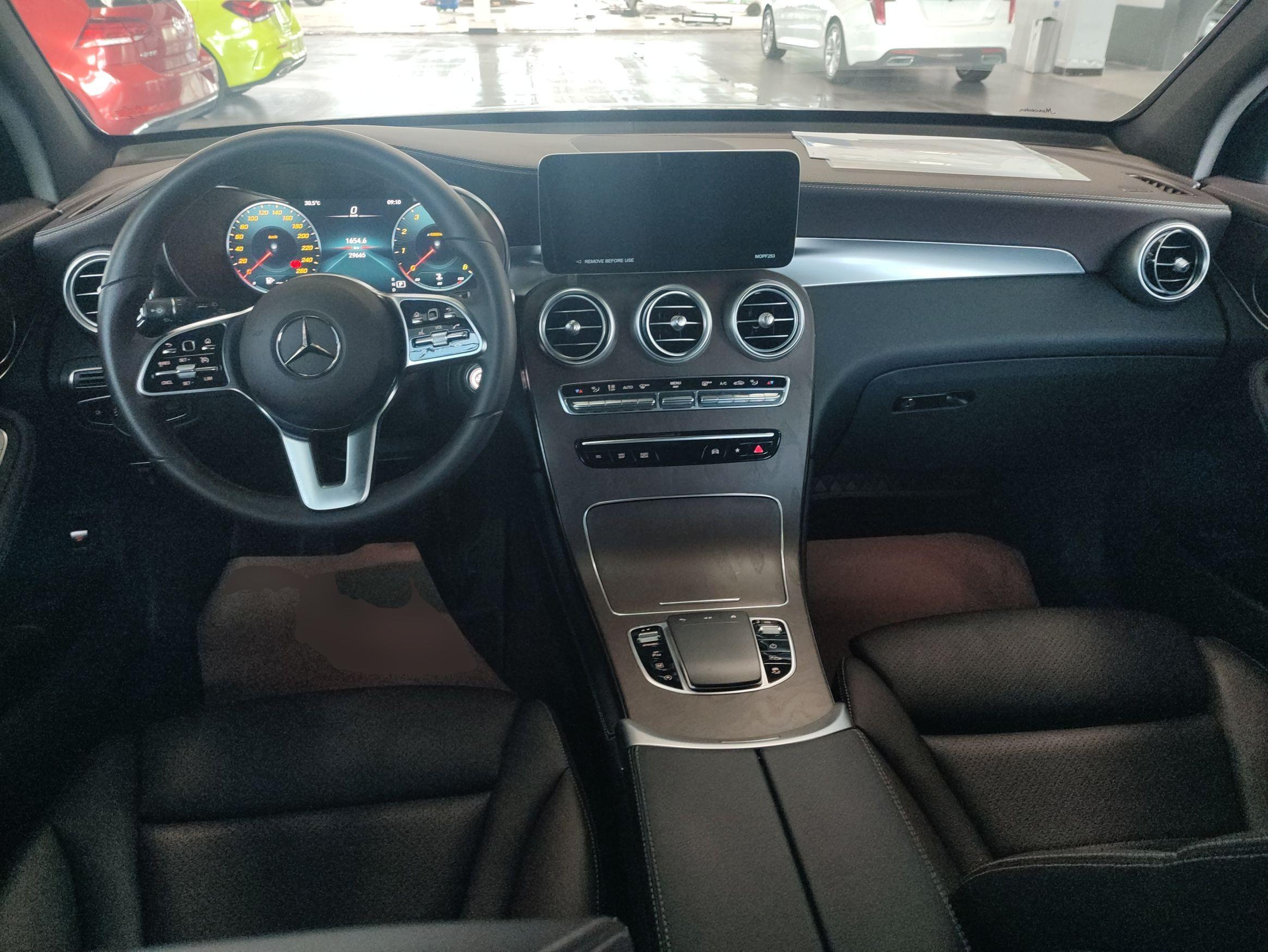 奔驰GLC级 2022款 改款 GLC 300 L 4MATIC 动感型