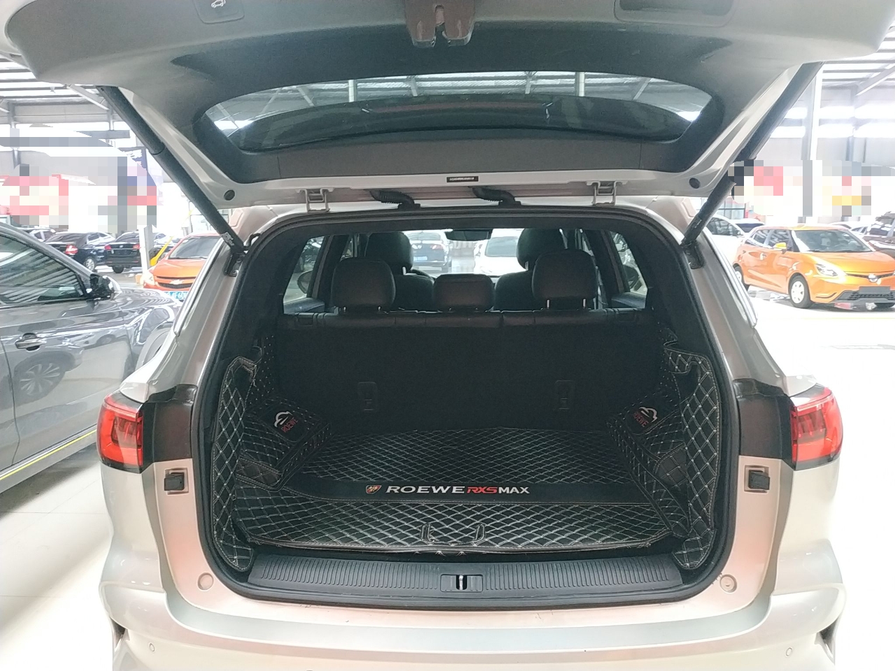 荣威RX5 MAX 2019款 400TGI 自动智能座舱旗舰版