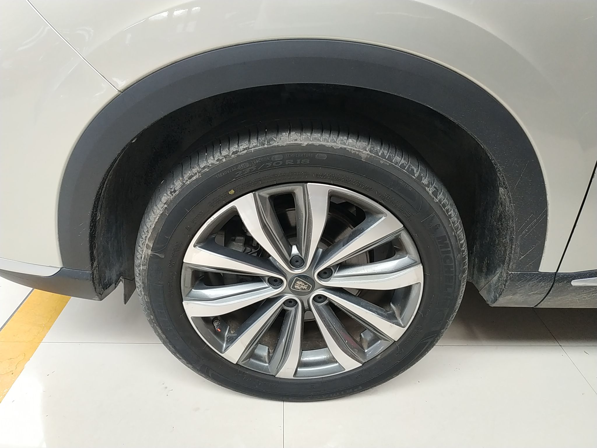 荣威RX5 MAX 2019款 400TGI 自动智能座舱旗舰版