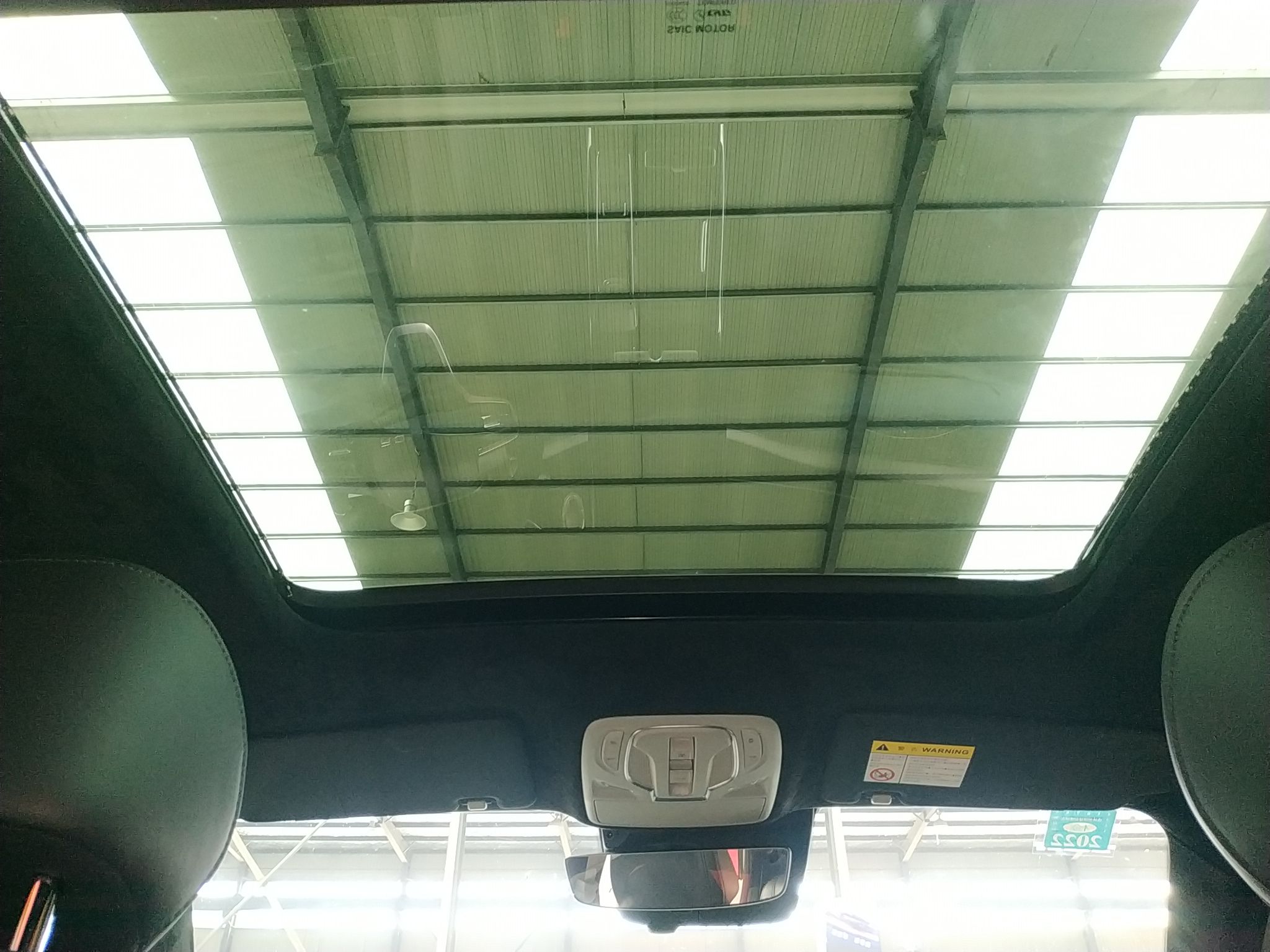 荣威RX5 MAX 2019款 400TGI 自动智能座舱旗舰版