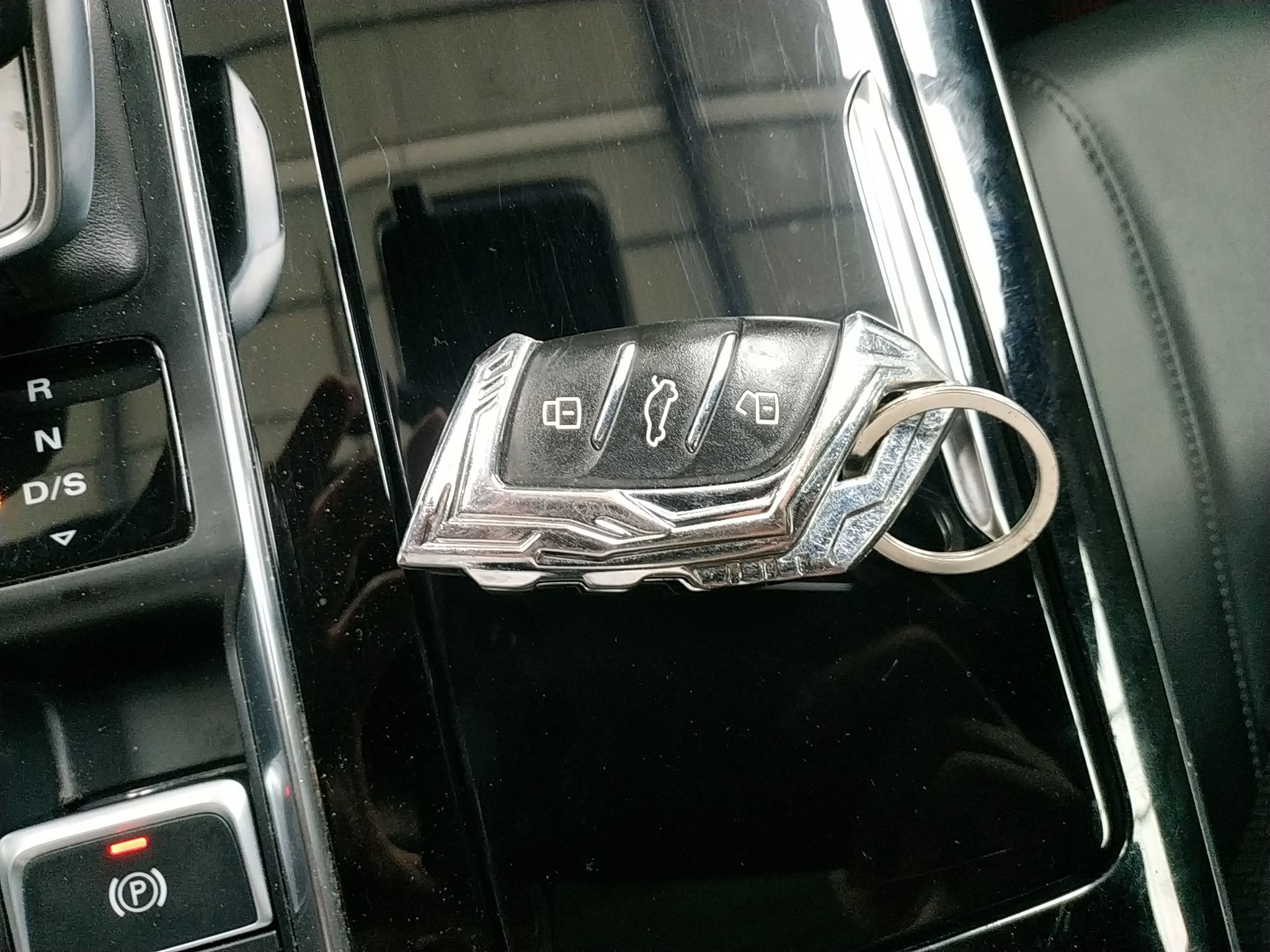 荣威RX5 MAX 2019款 400TGI 自动智能座舱旗舰版