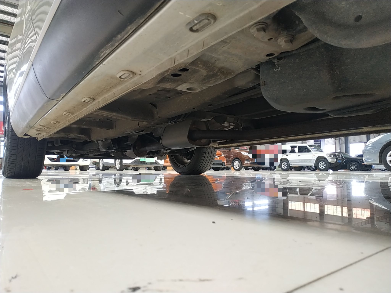 荣威RX5 MAX 2019款 400TGI 自动智能座舱旗舰版