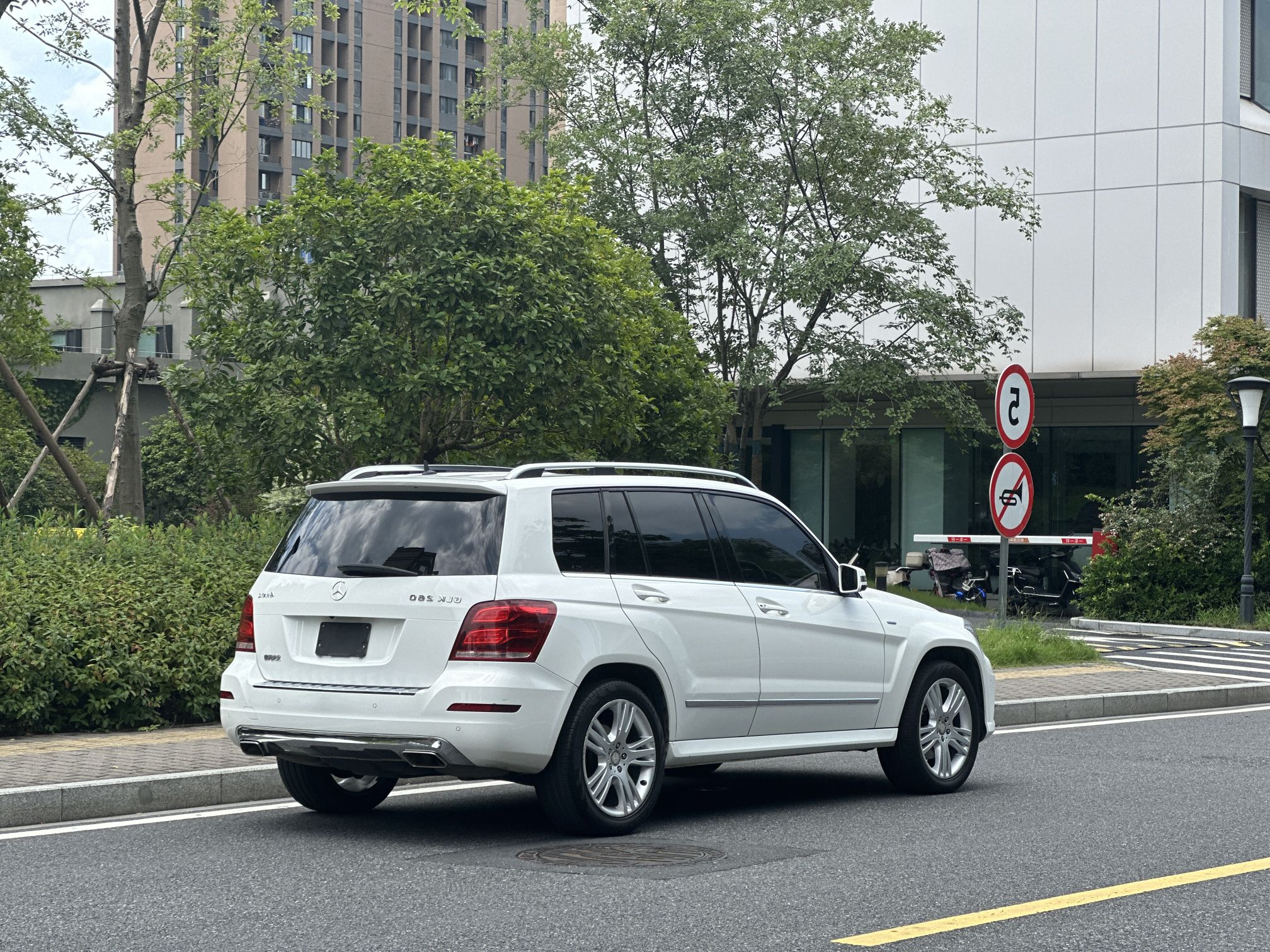 奔驰GLK级 2015款 GLK 260 4MATIC 动感型 极致版