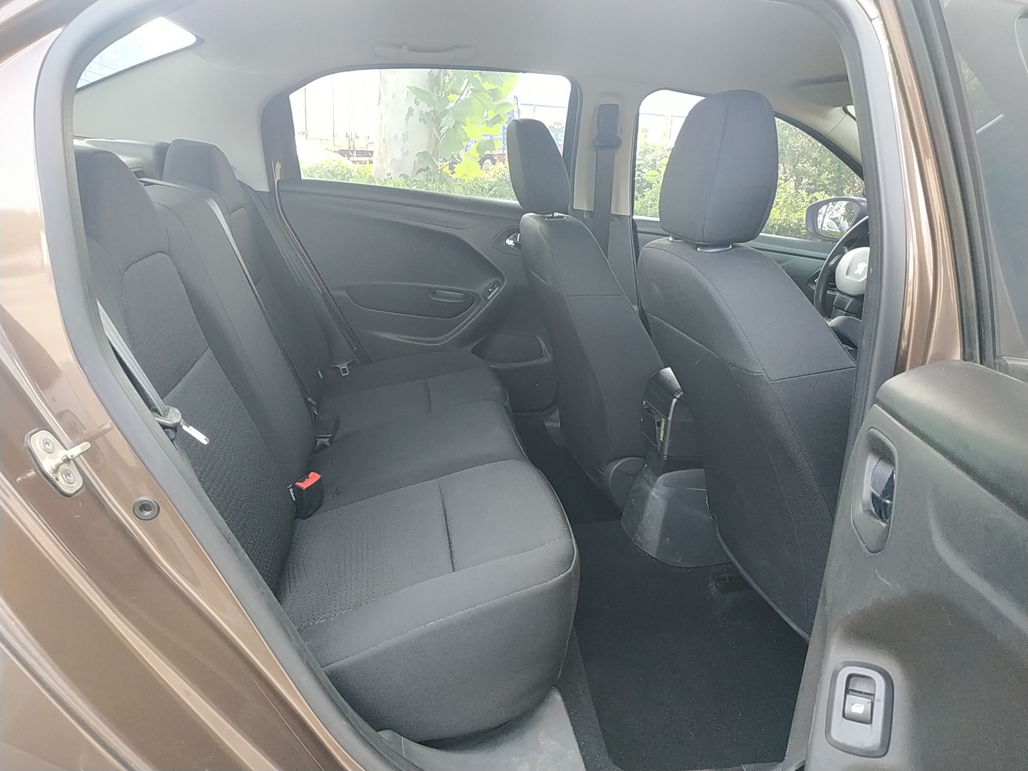 标致301 2014款 1.6L 手动舒适版