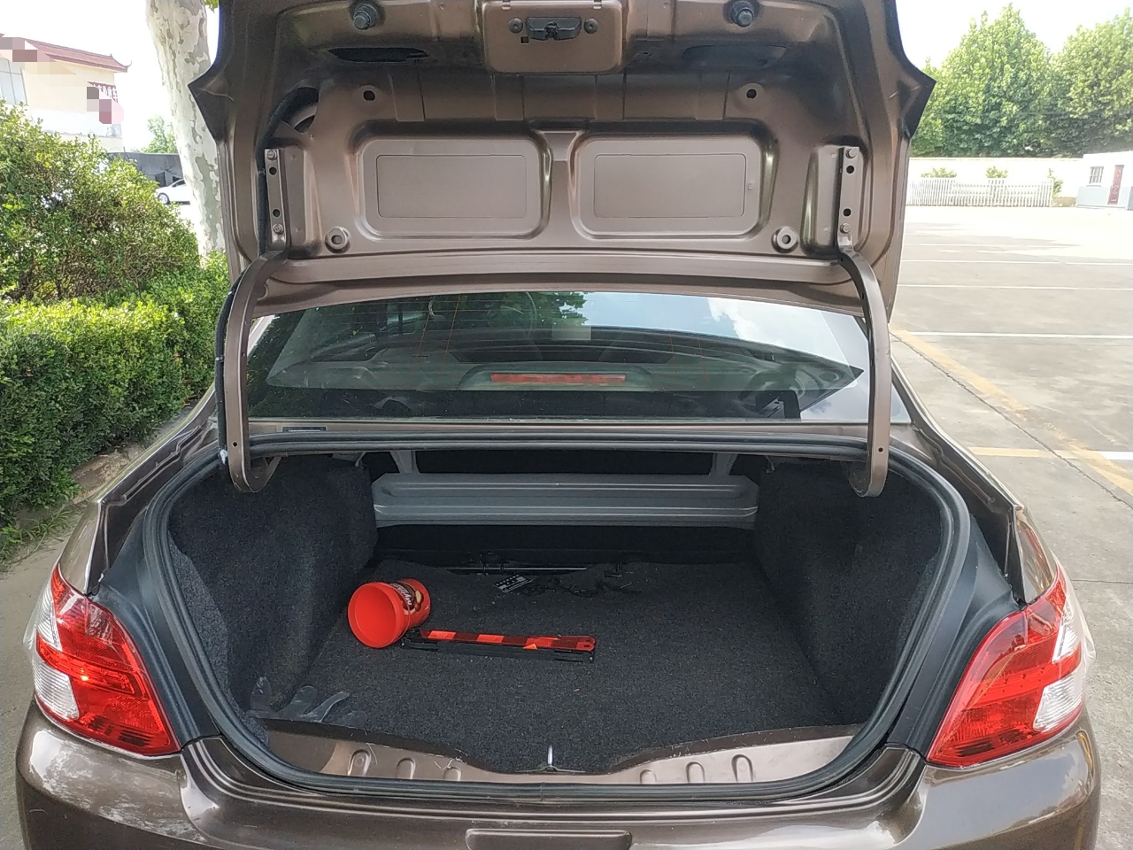 标致301 2014款 1.6L 手动舒适版