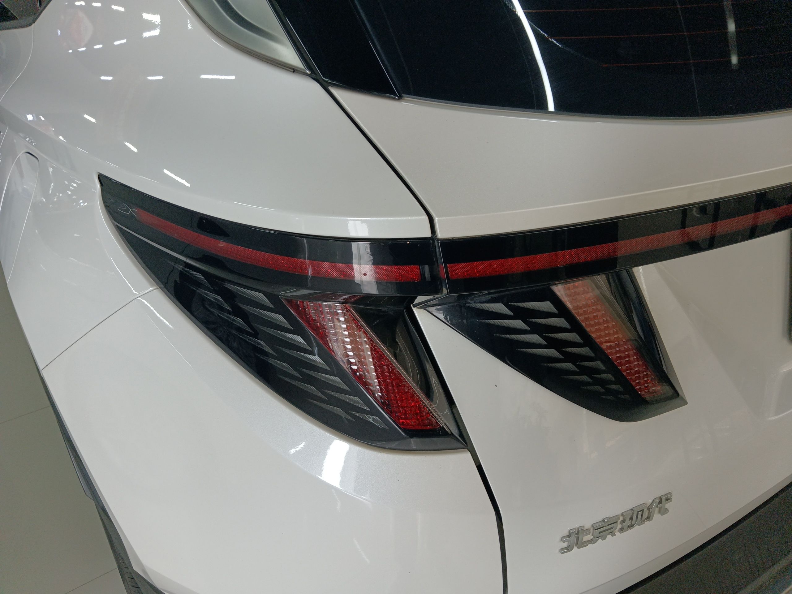 现代 2021款 途胜L 1.5T DCT LUX尊贵版