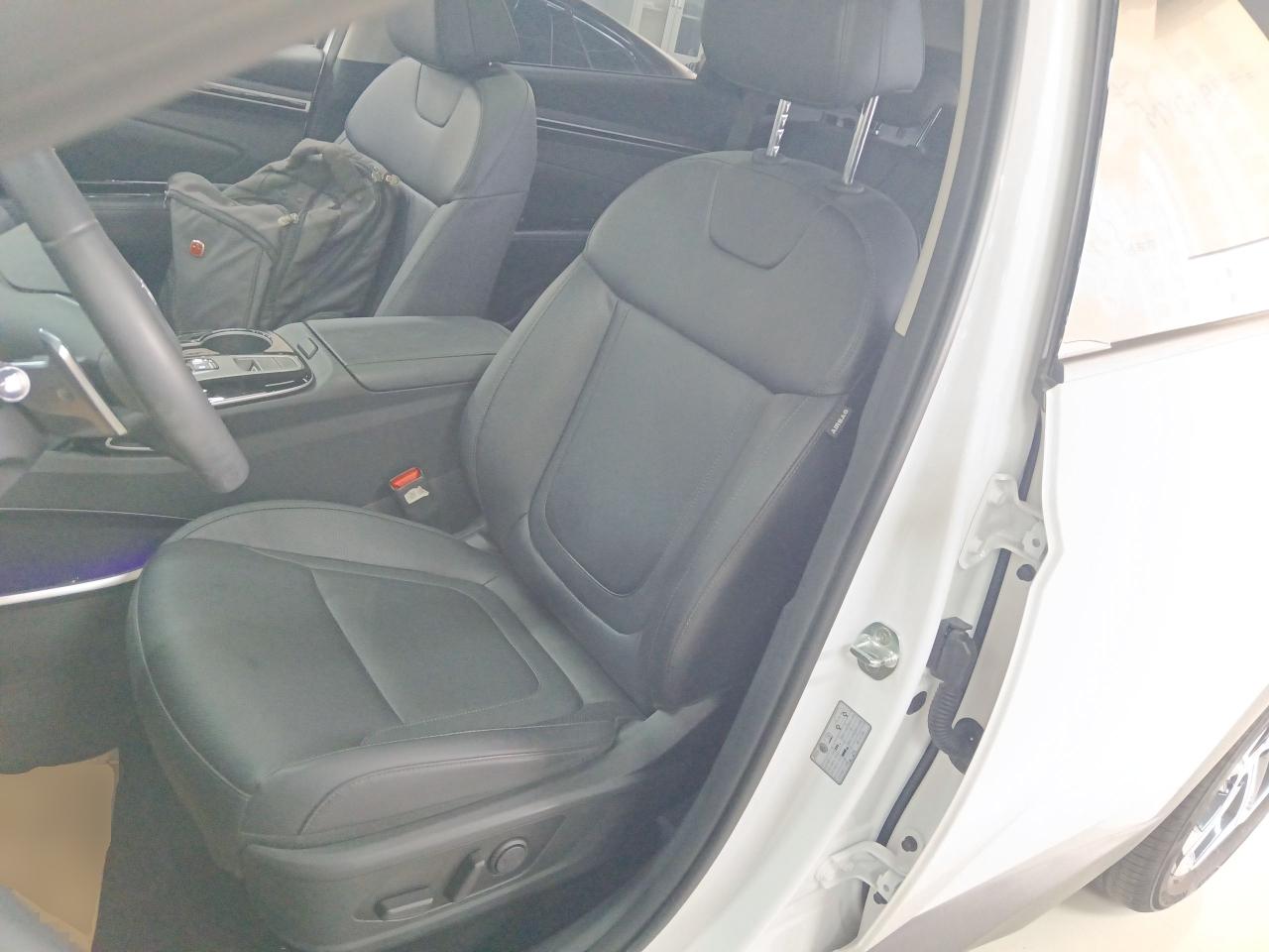 现代 2021款 途胜L 1.5T DCT LUX尊贵版