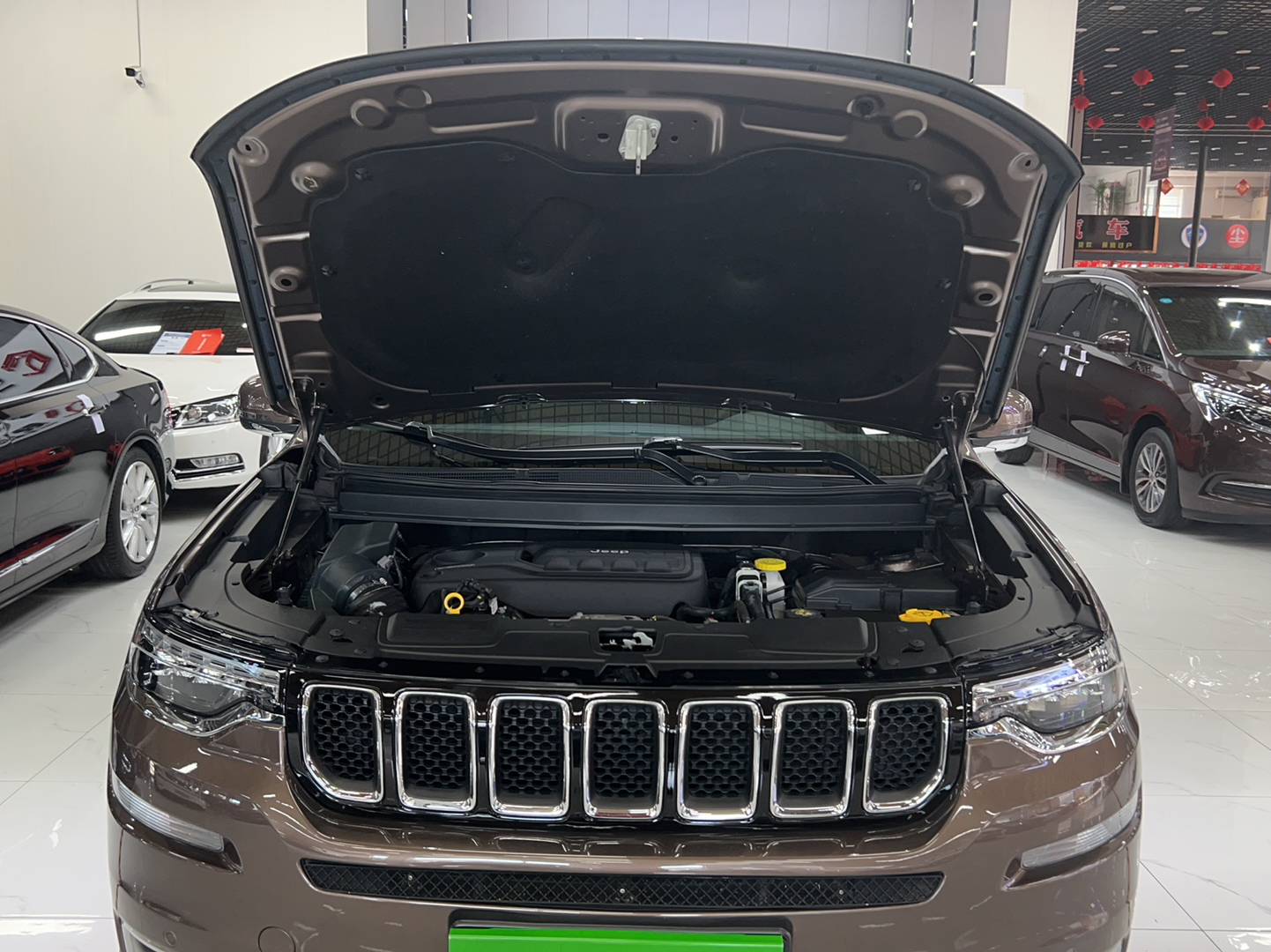 Jeep 大指挥官 2018款 2.0T 四驱悦享版 国VI