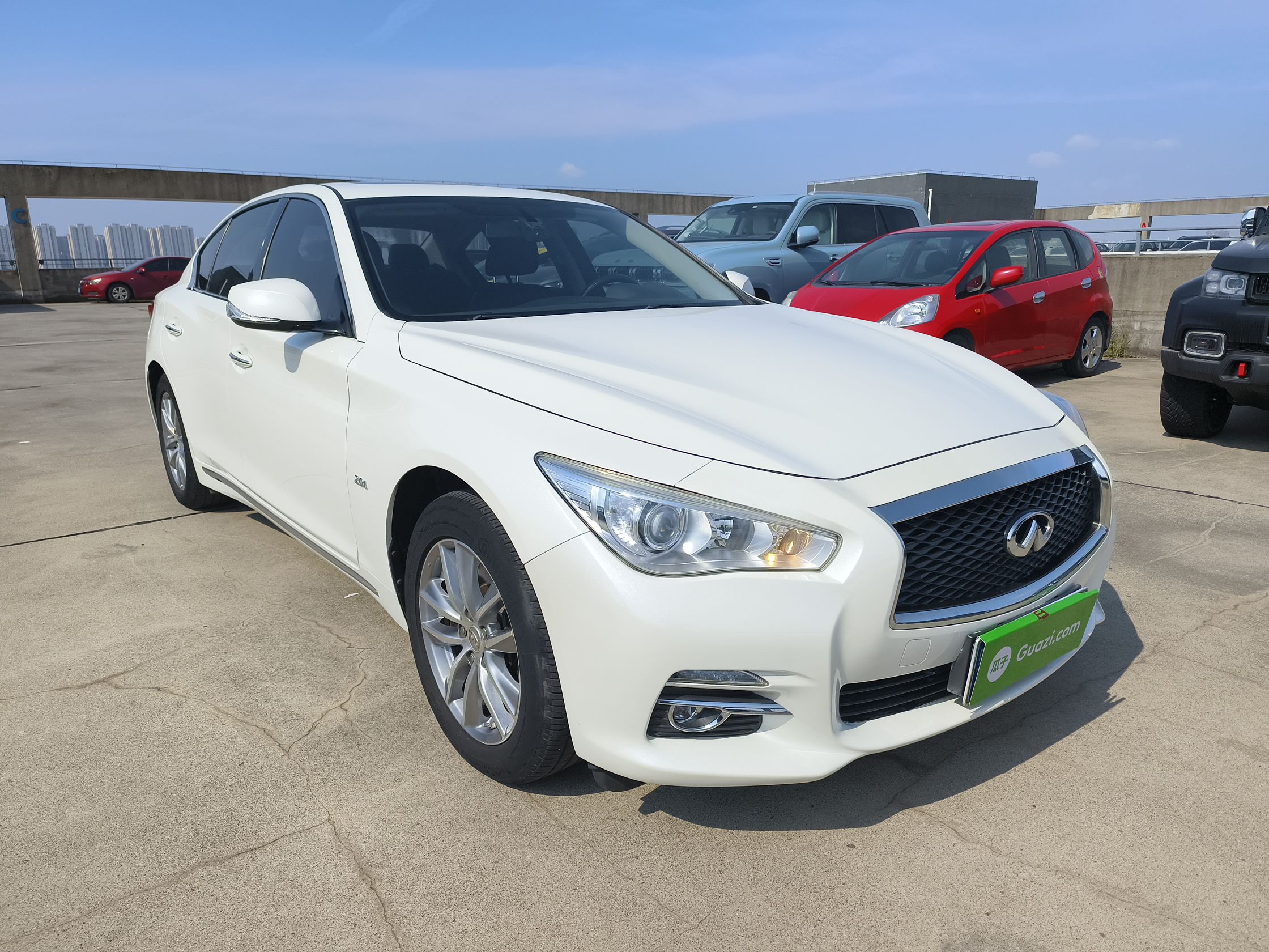 英菲尼迪Q50L 2016款 2.0T 舒适版