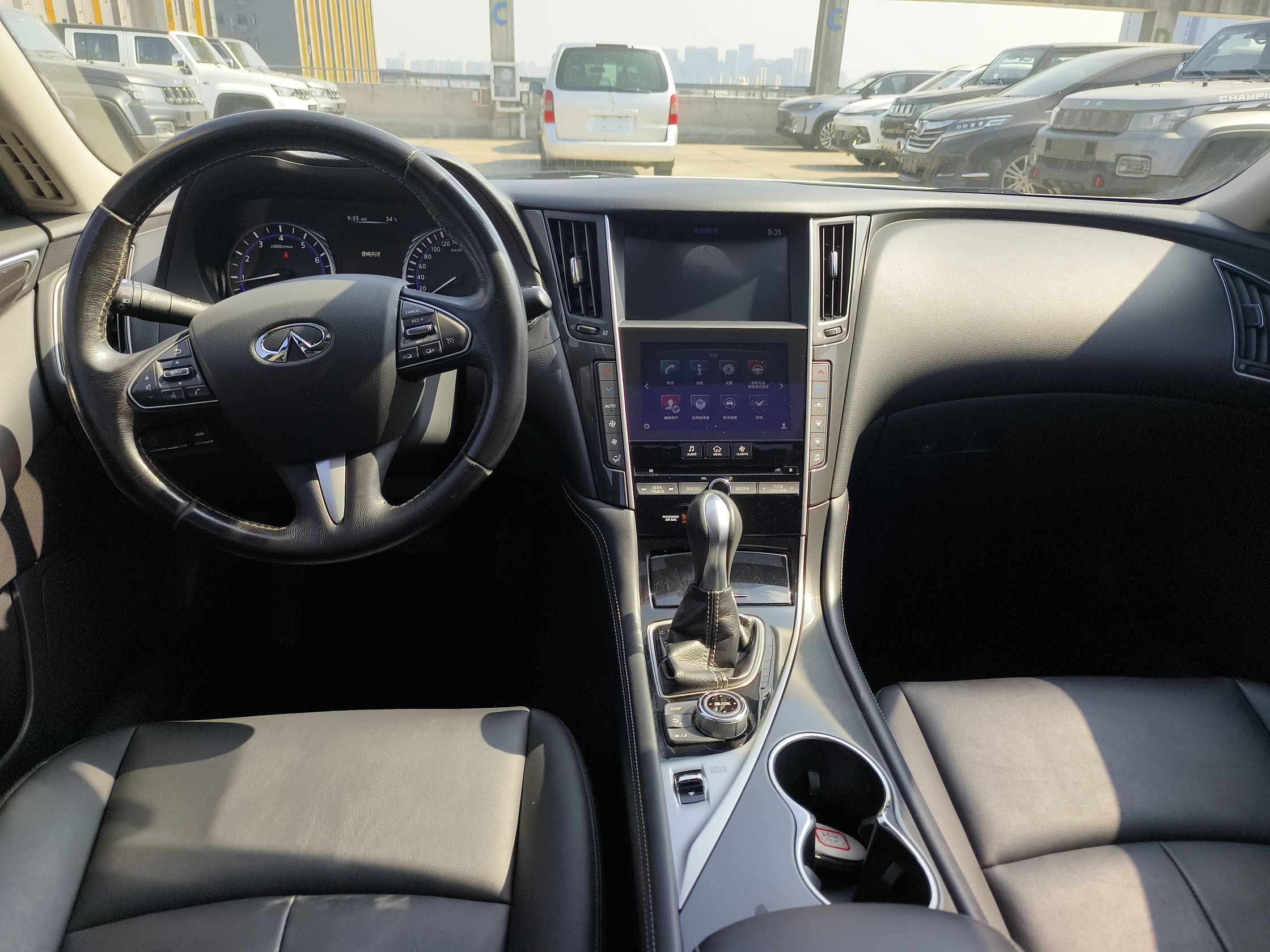 英菲尼迪Q50L 2016款 2.0T 舒适版