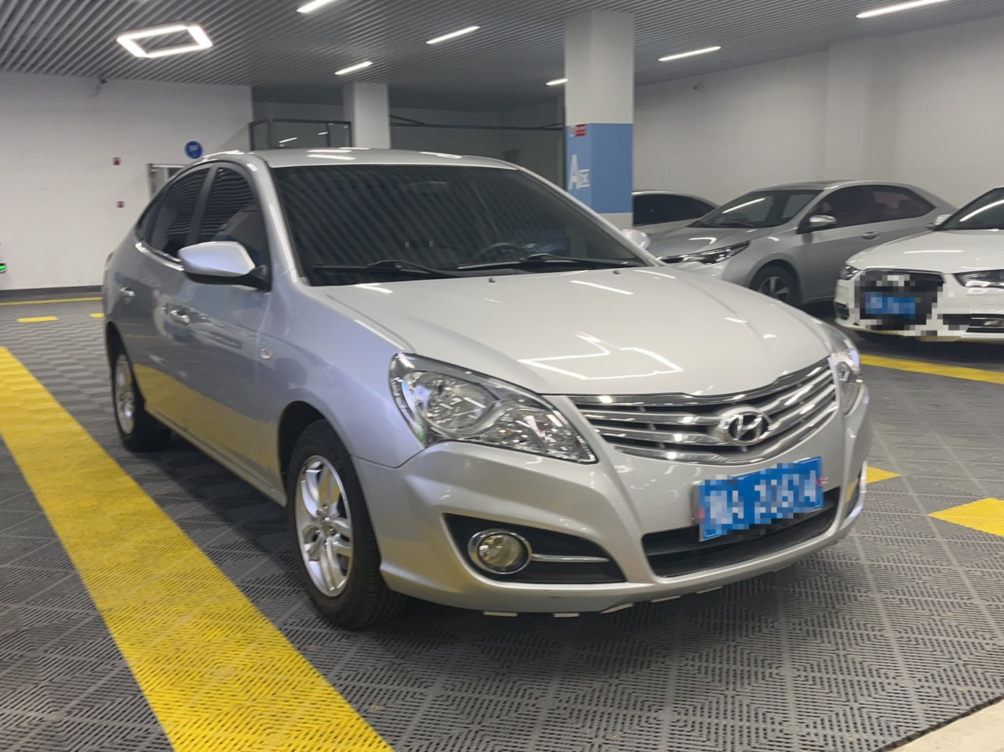 现代 悦动 2011款 1.6L 自动舒适型