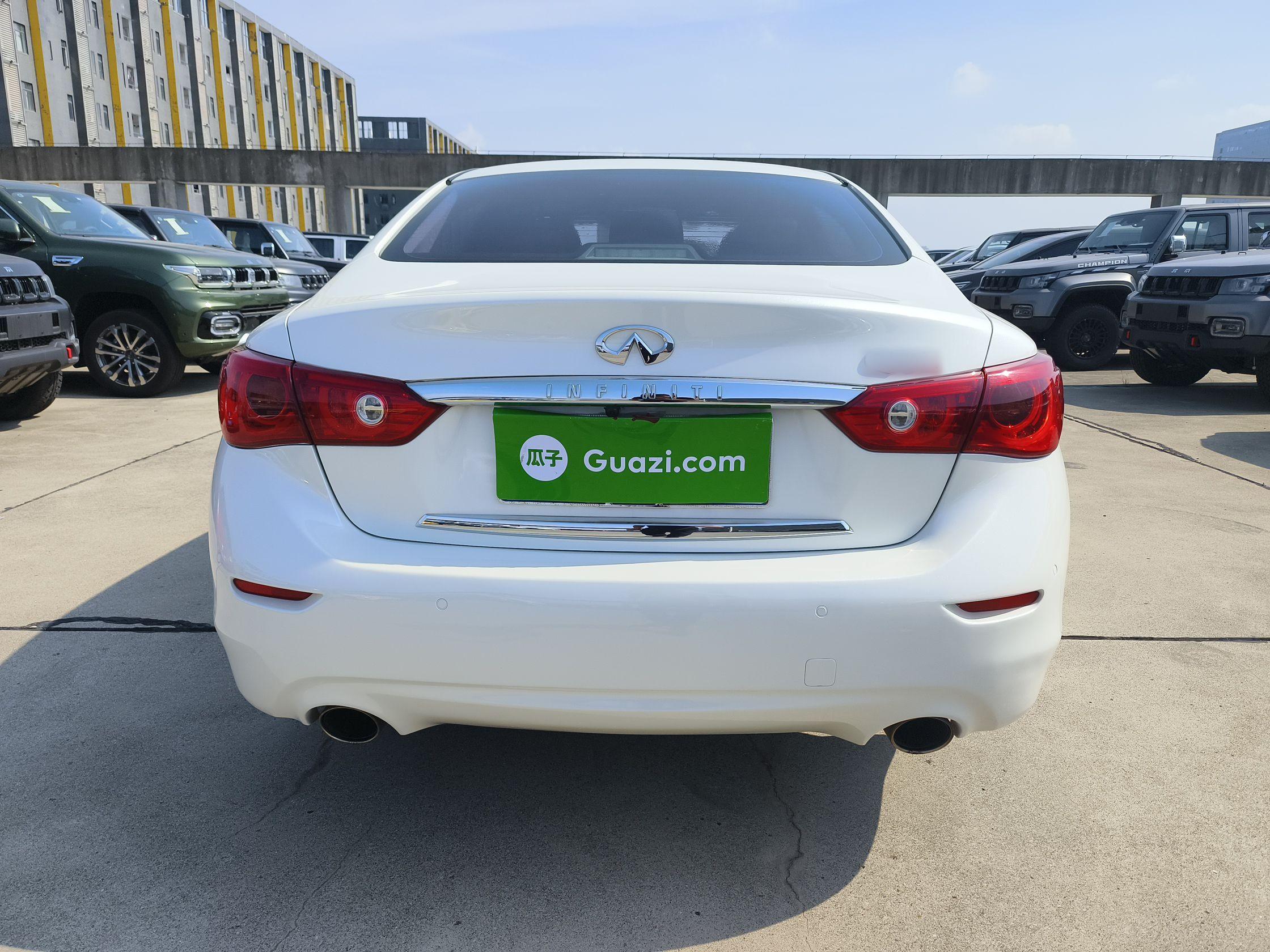 英菲尼迪Q50L 2016款 2.0T 舒适版