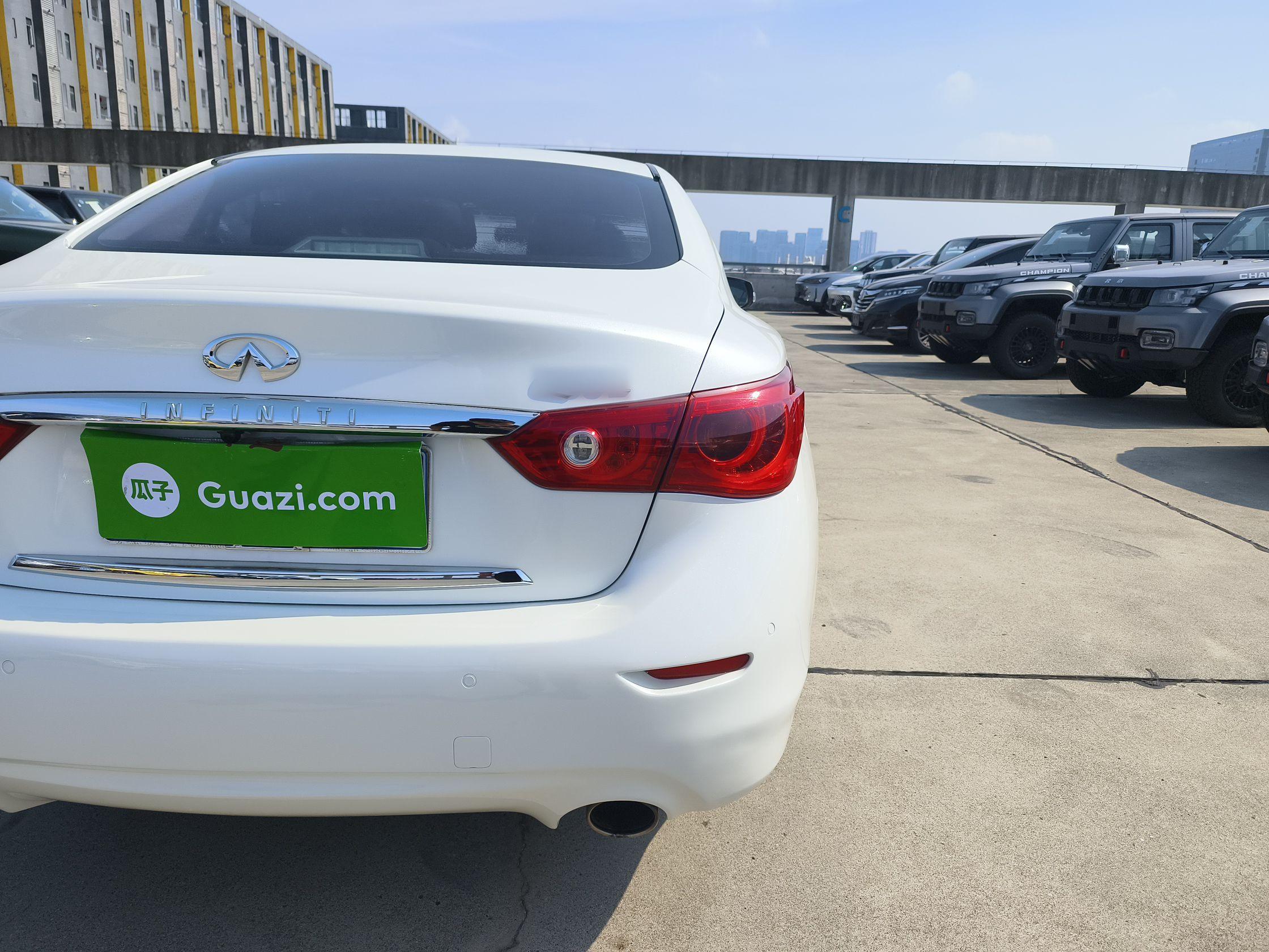 英菲尼迪Q50L 2016款 2.0T 舒适版