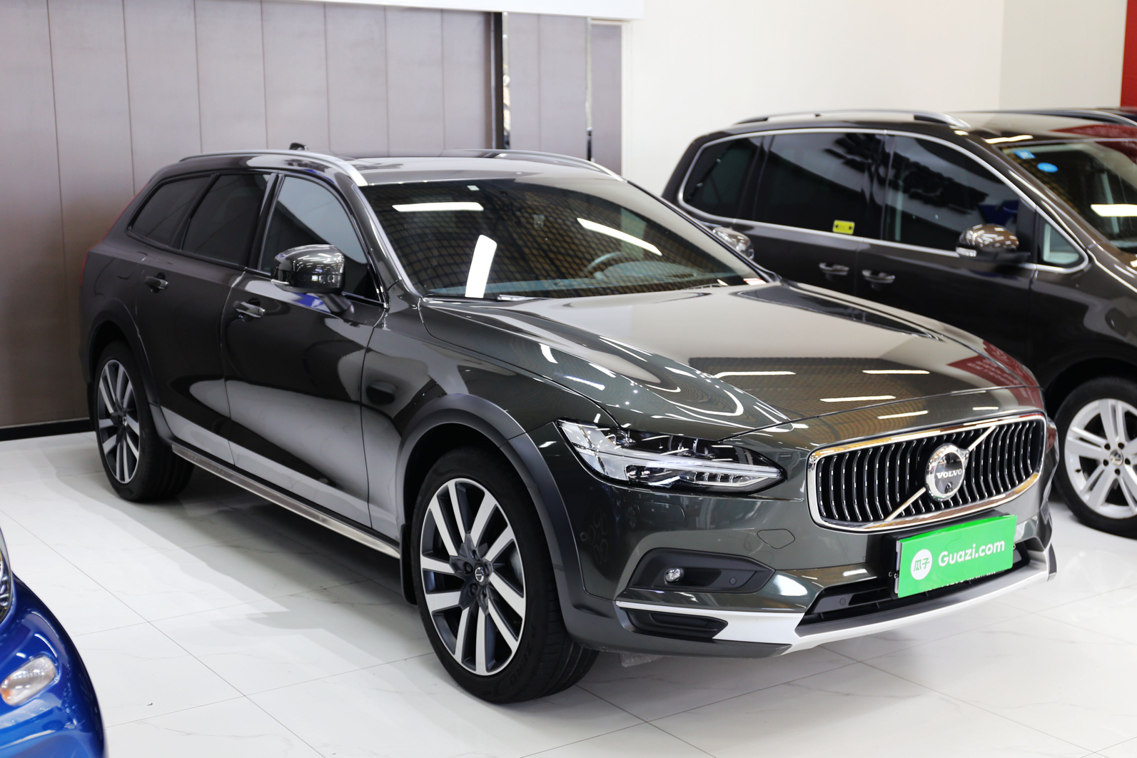 沃尔沃V90 2021款 Cross Country B5 AWD 智尊版(进口)