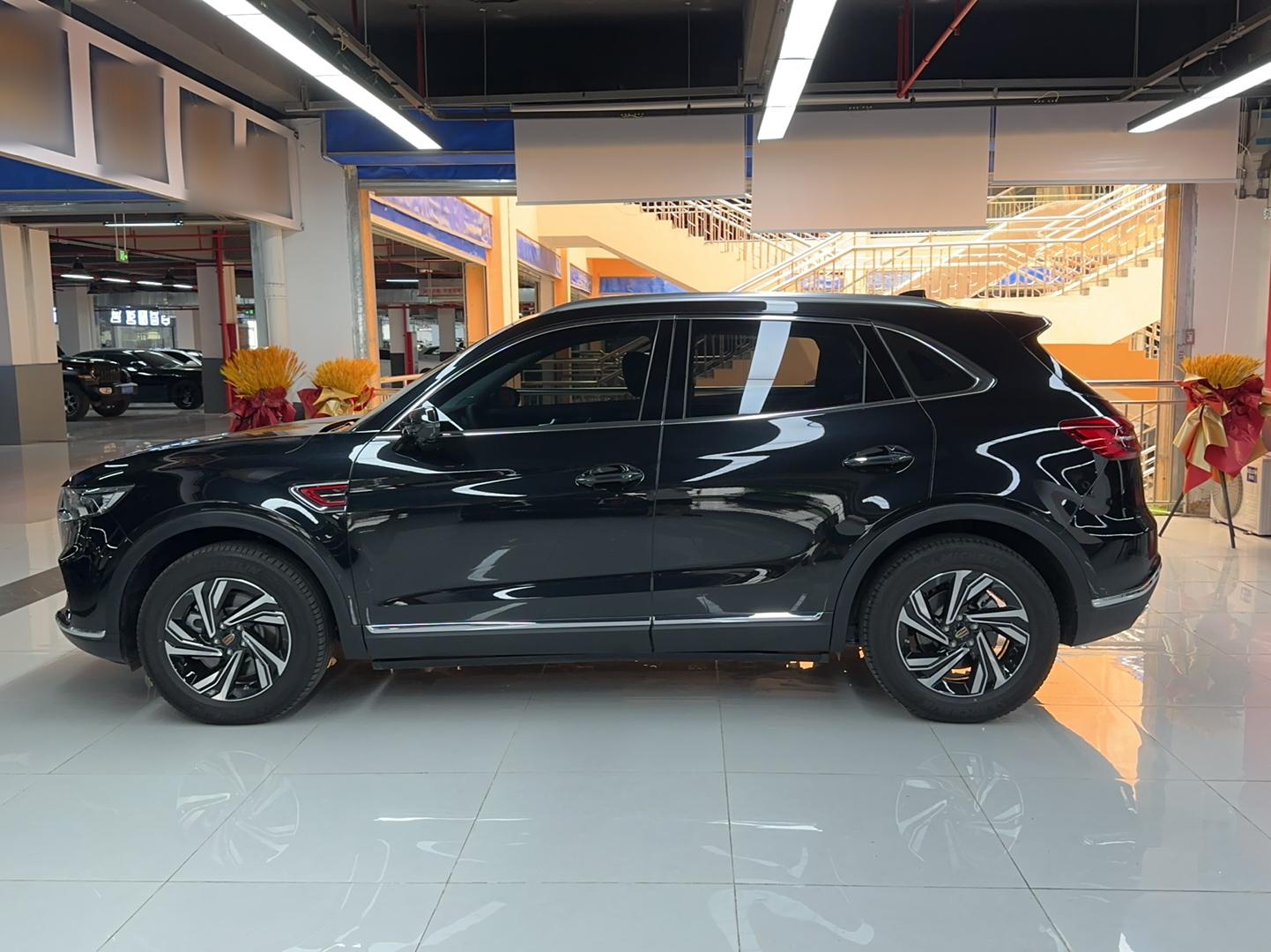 红旗HS5 2022款 改款 2.0T 智联旗享版