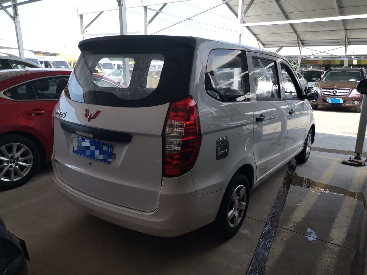 五菱汽车 五菱宏光 2015款 1.2L S 基本型国V