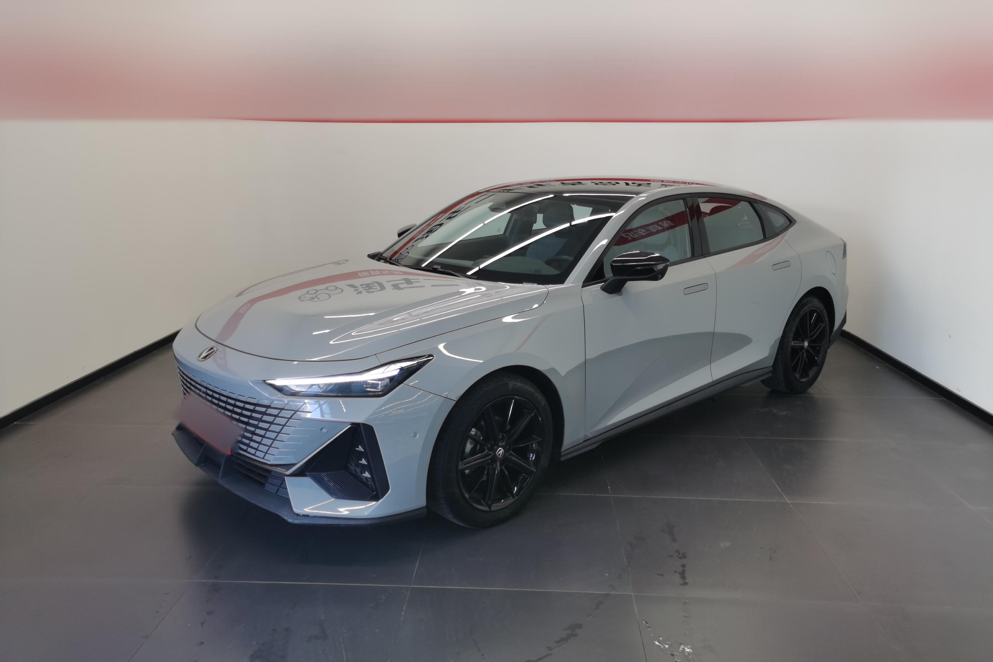 长安UNI-V 2022款 1.5T 智慧领航型