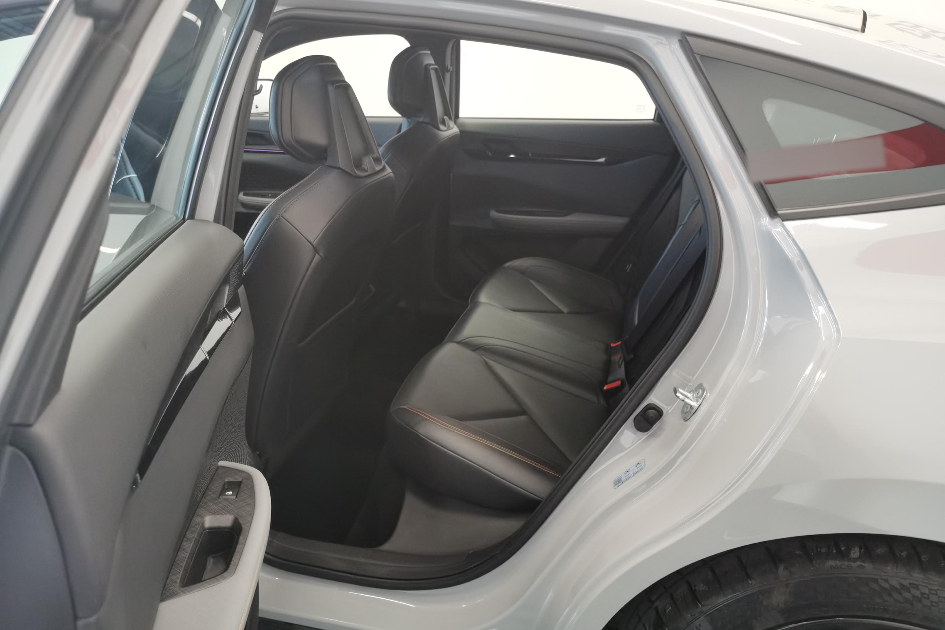 长安UNI-V 2022款 1.5T 智慧领航型