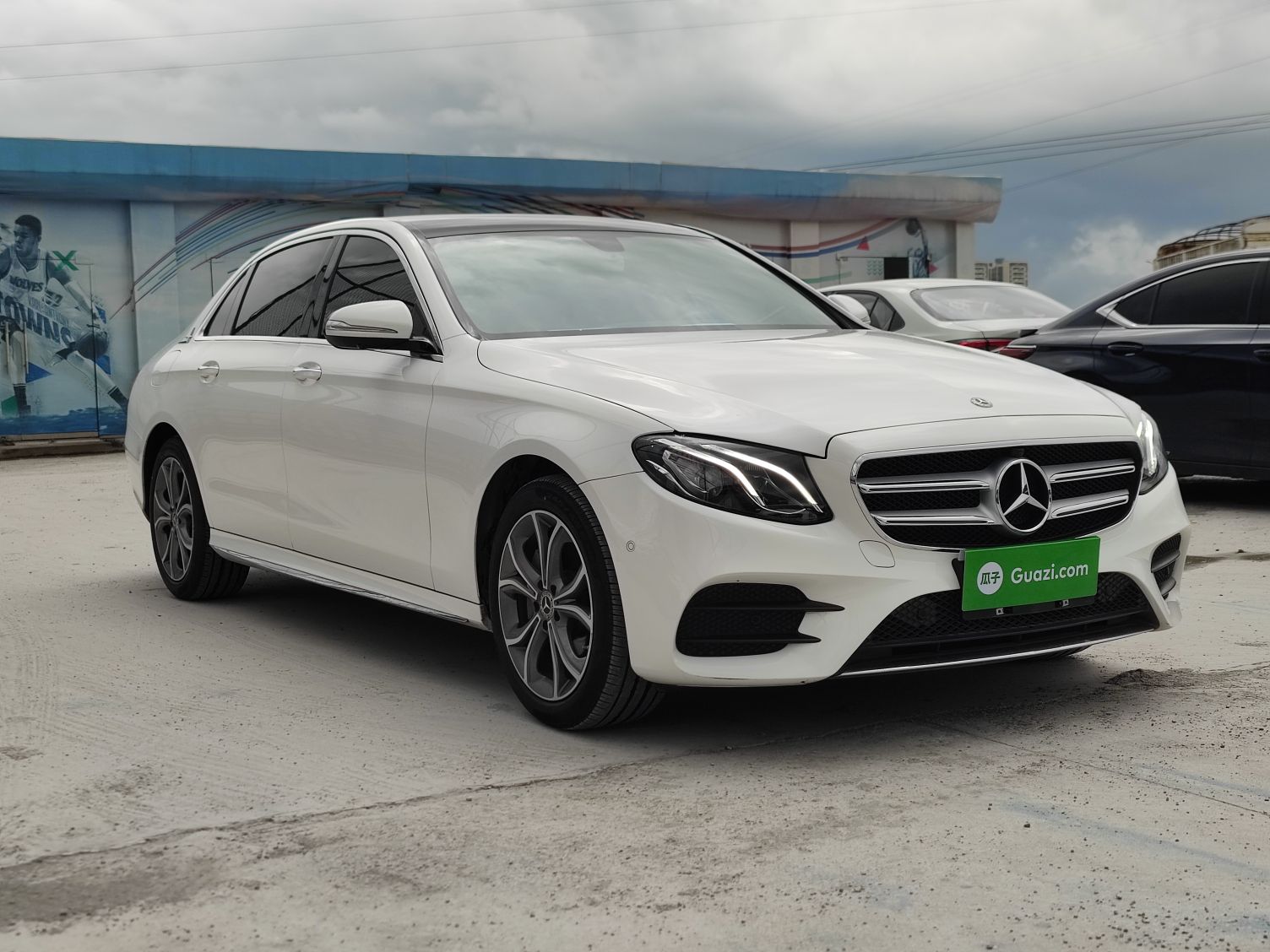 奔驰E级 2020款 E 300 L 运动时尚型