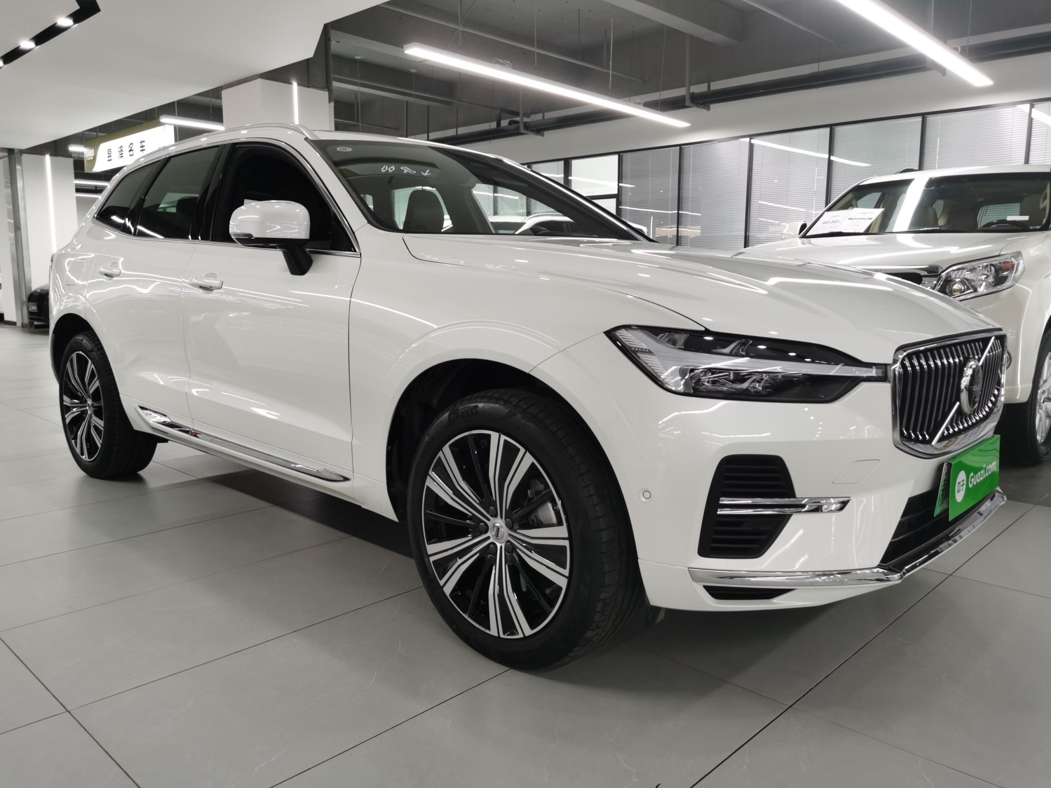 沃尔沃XC60新能源 2022款 T8 插电混动 四驱智远豪华版