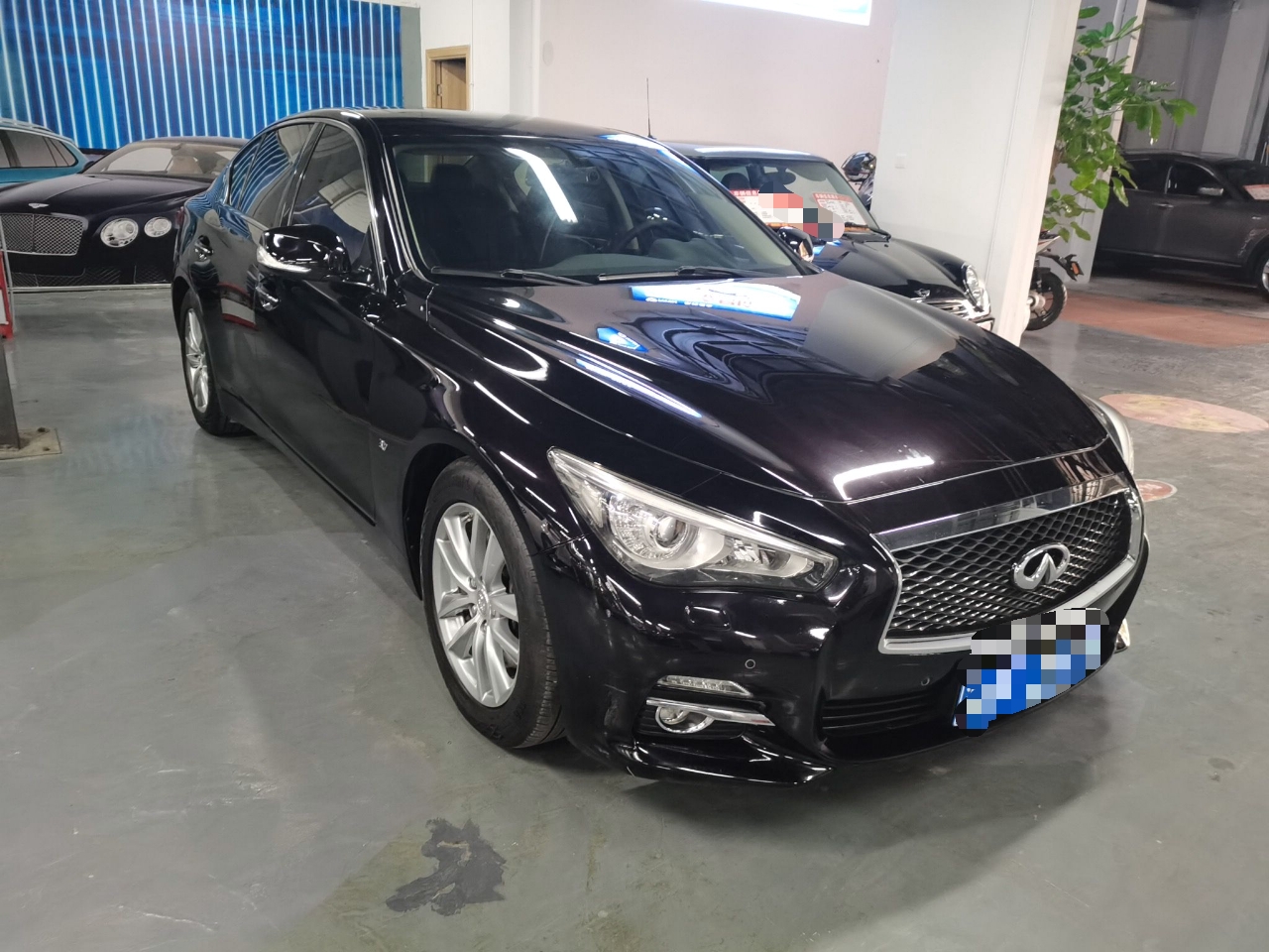 英菲尼迪Q50 2014款 3.7L 舒适版(进口)