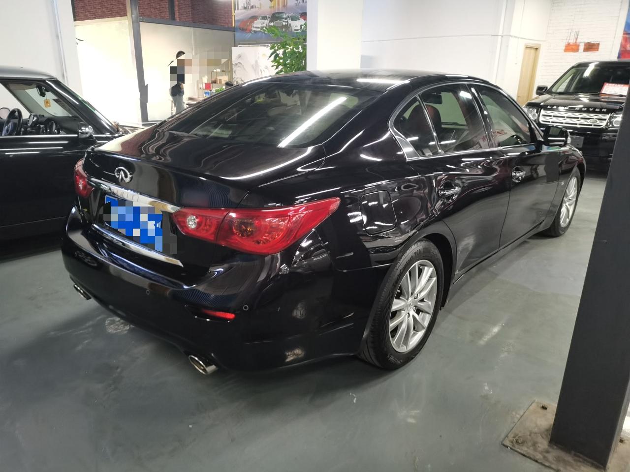 英菲尼迪Q50 2014款 3.7L 舒适版(进口)