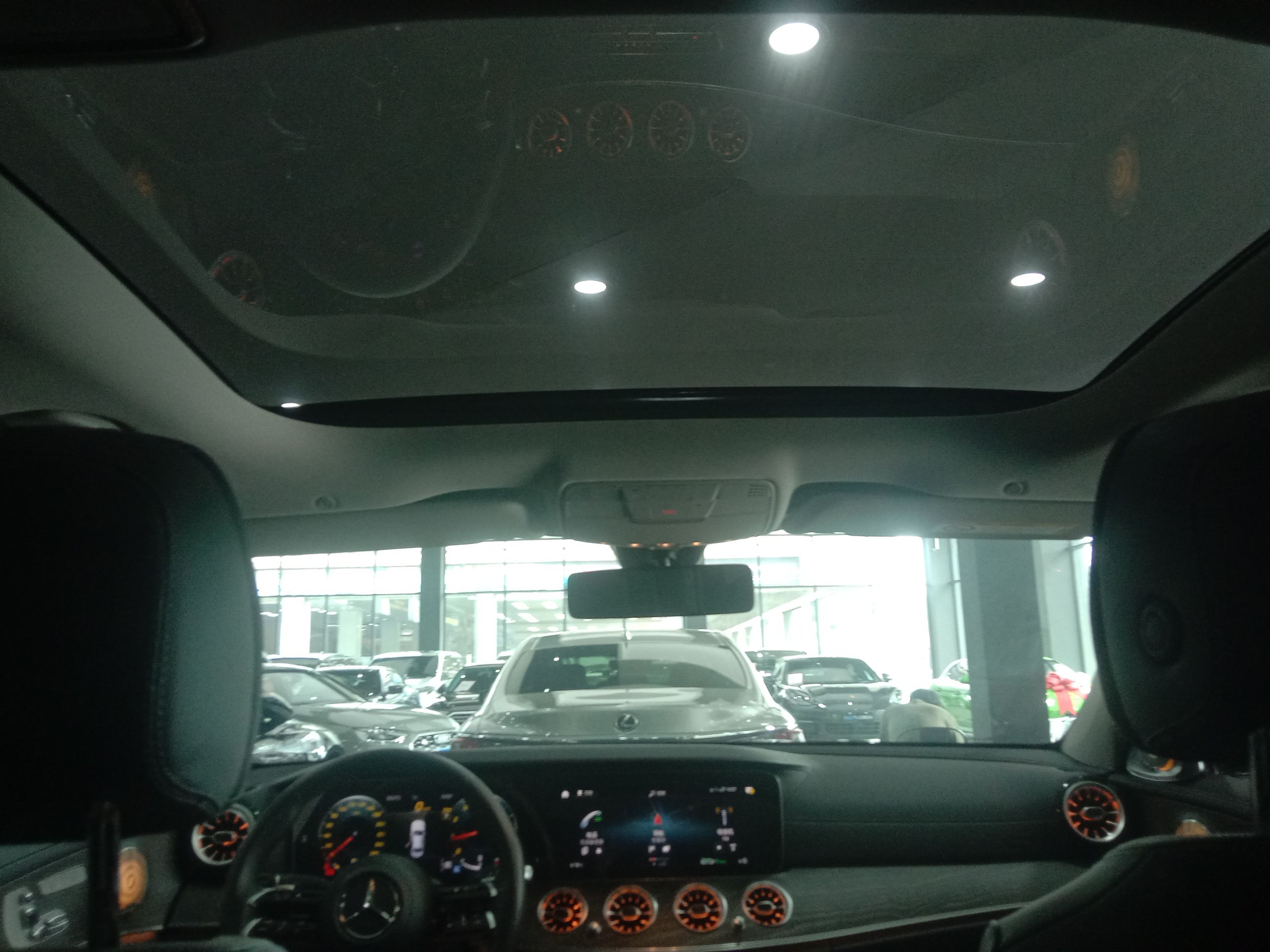 奔驰E级 2022款 改款三 E 300 L 运动豪华型