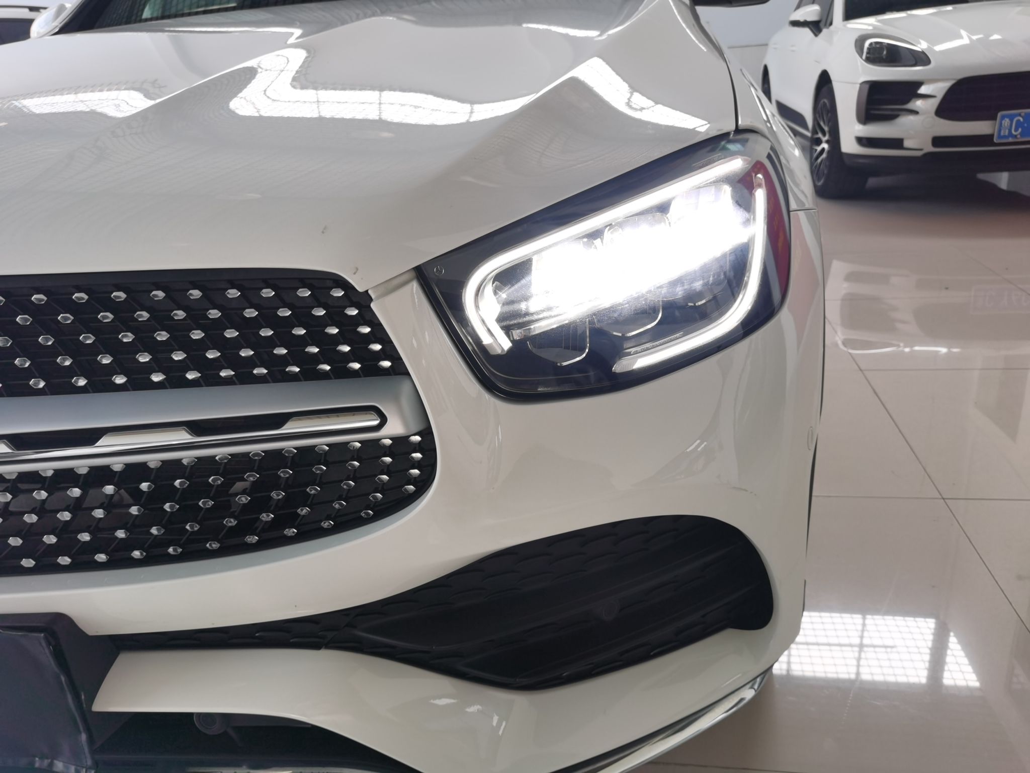 奔驰GLC级 2020款 GLC 260 L 4MATIC 豪华型