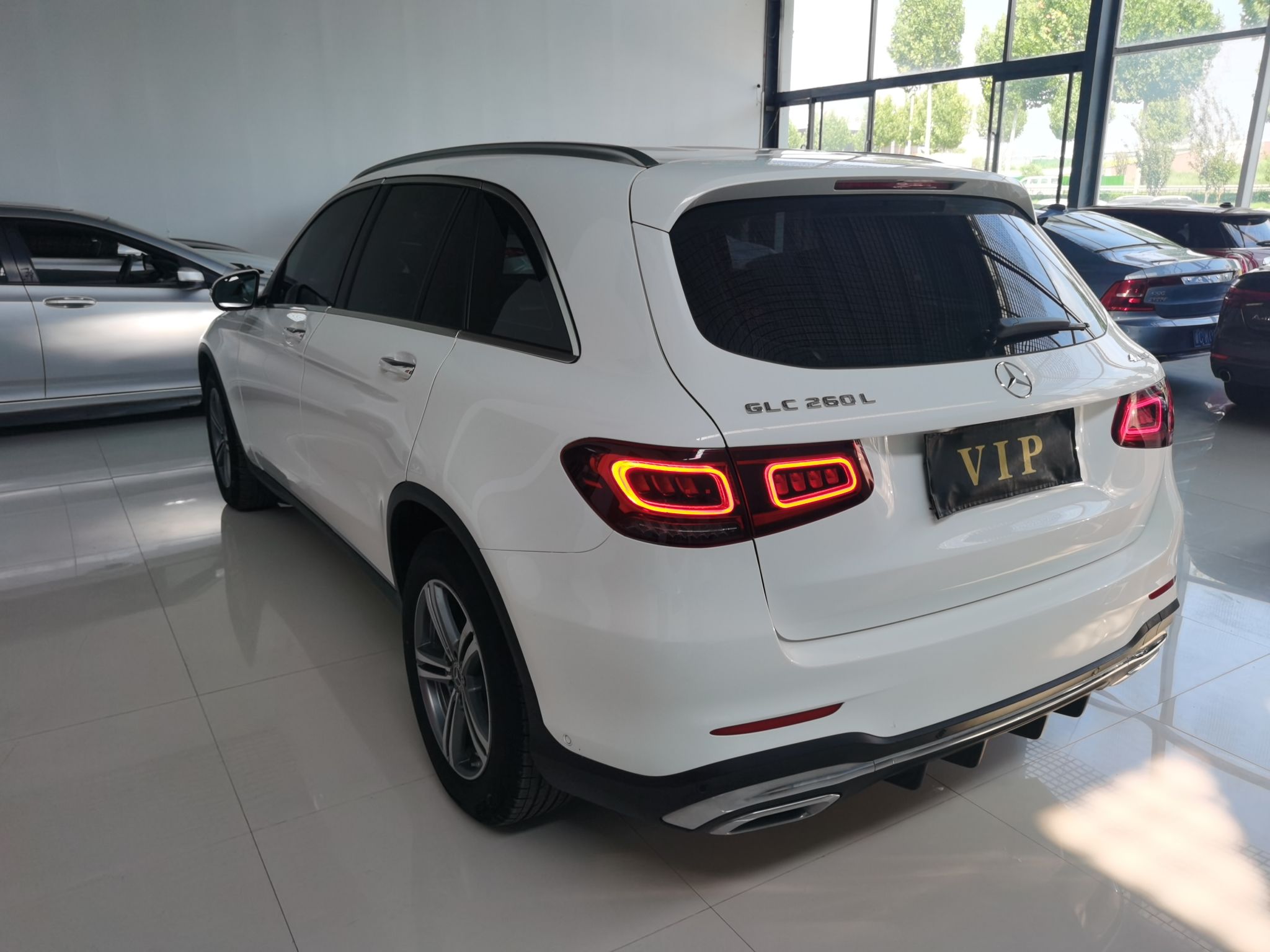 奔驰GLC级 2020款 GLC 260 L 4MATIC 豪华型