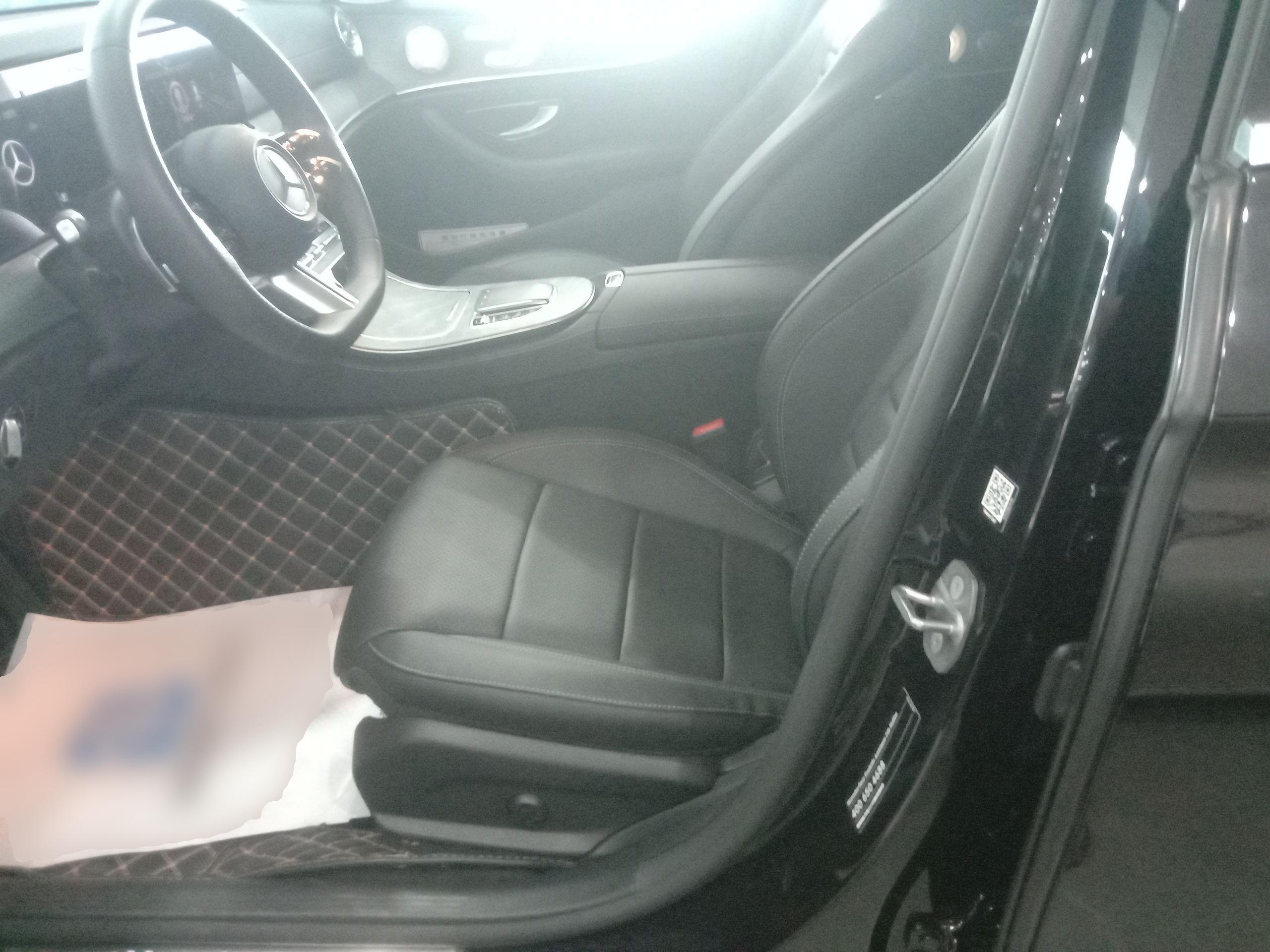 奔驰E级 2022款 改款三 E 300 L 运动豪华型