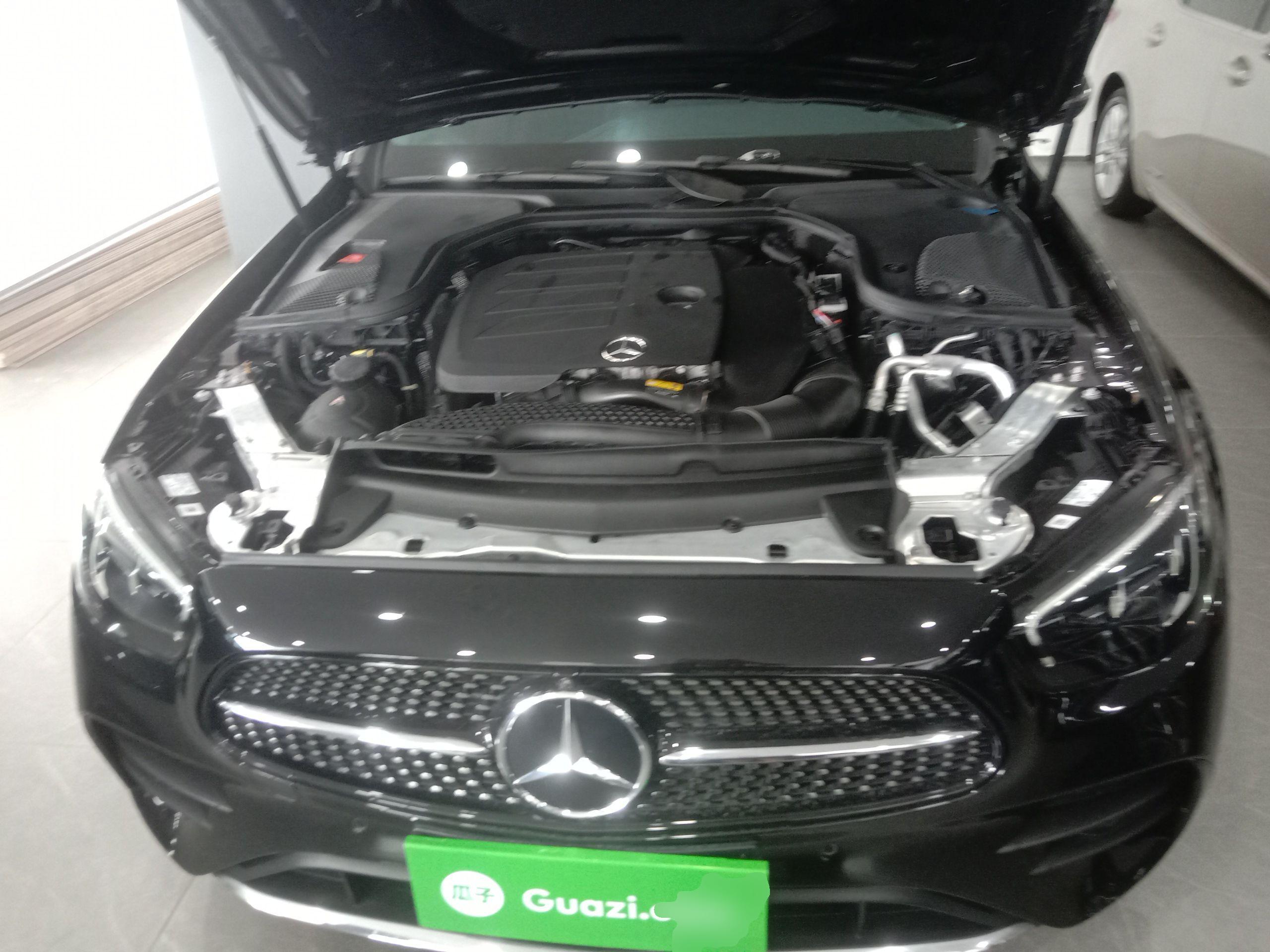 奔驰E级 2022款 改款三 E 300 L 运动豪华型