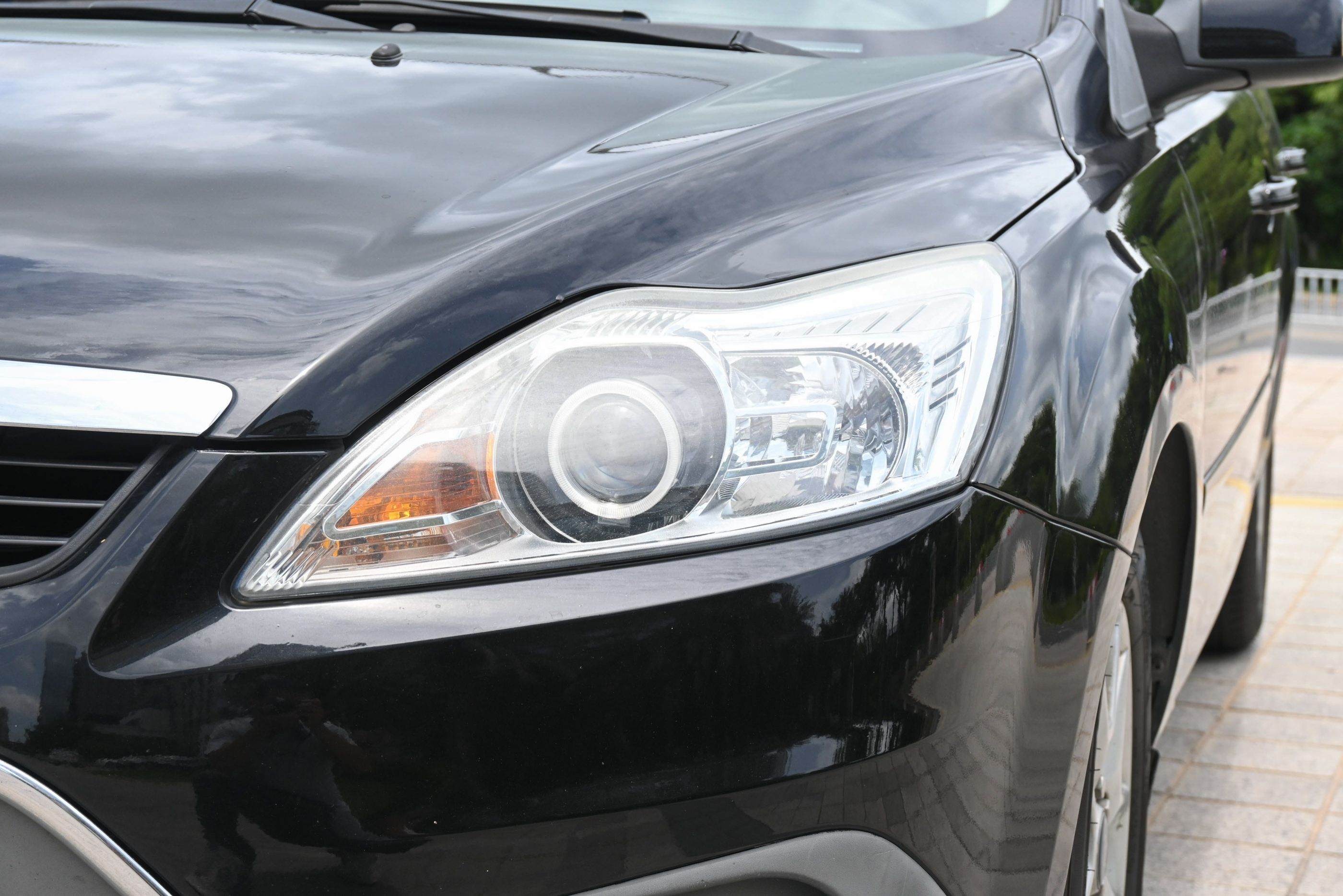 福特 福克斯 2011款 三厢 1.8L 手动舒适型