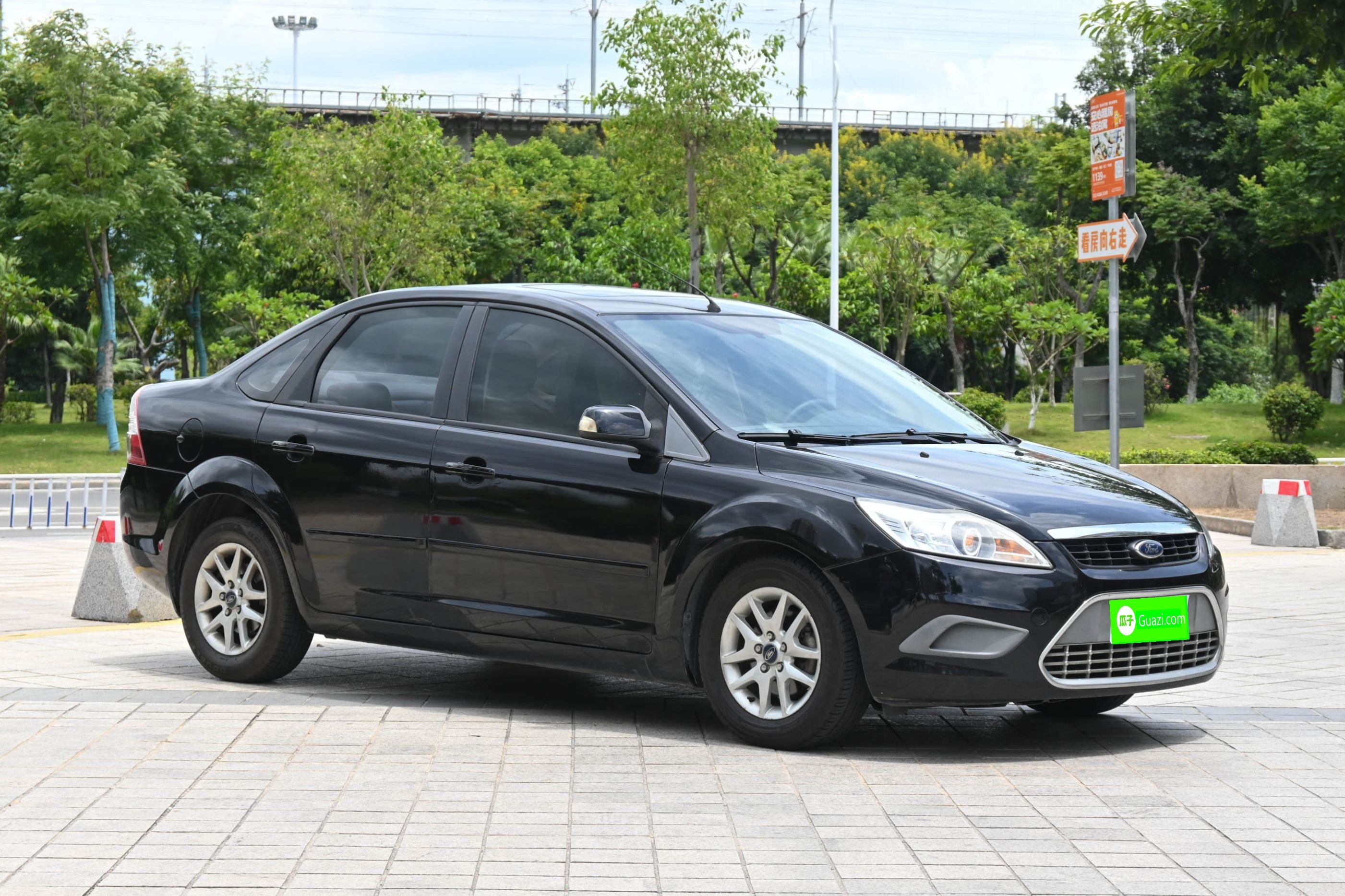 福特 福克斯 2011款 三厢 1.8L 手动舒适型