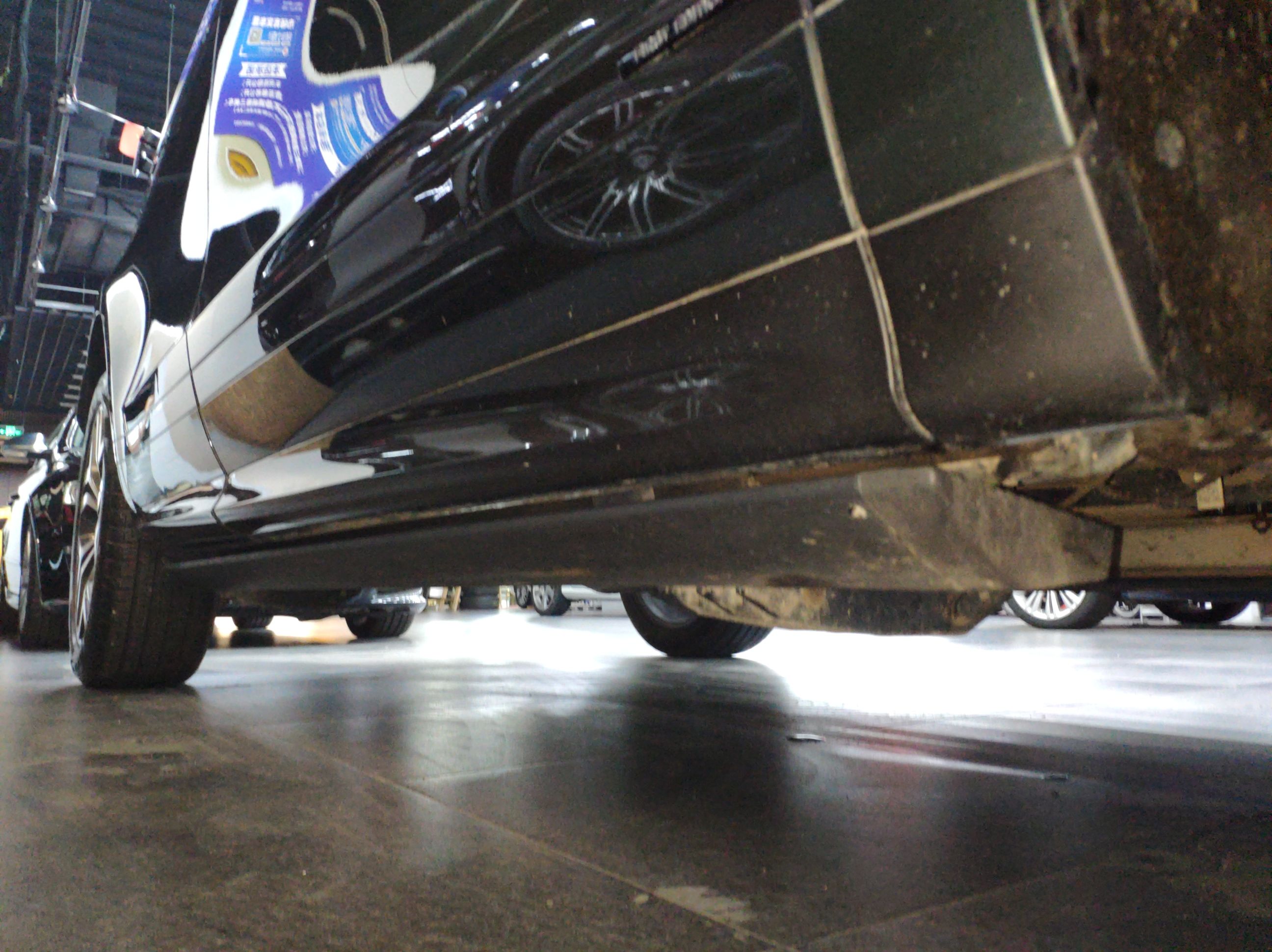 路虎 揽胜极光 2021款 极光L 249PS R-Dynamic First edition 首发版