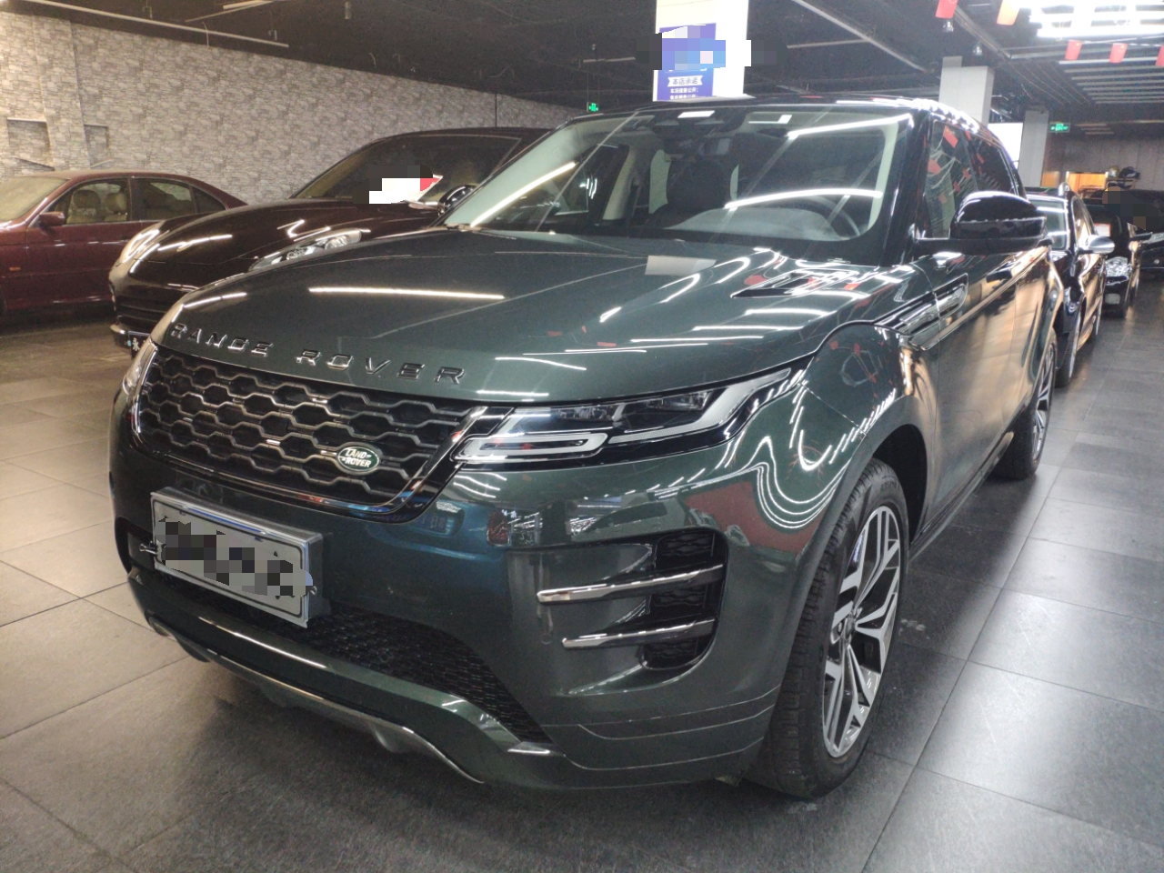 路虎 揽胜极光 2021款 极光L 249PS R-Dynamic First edition 首发版