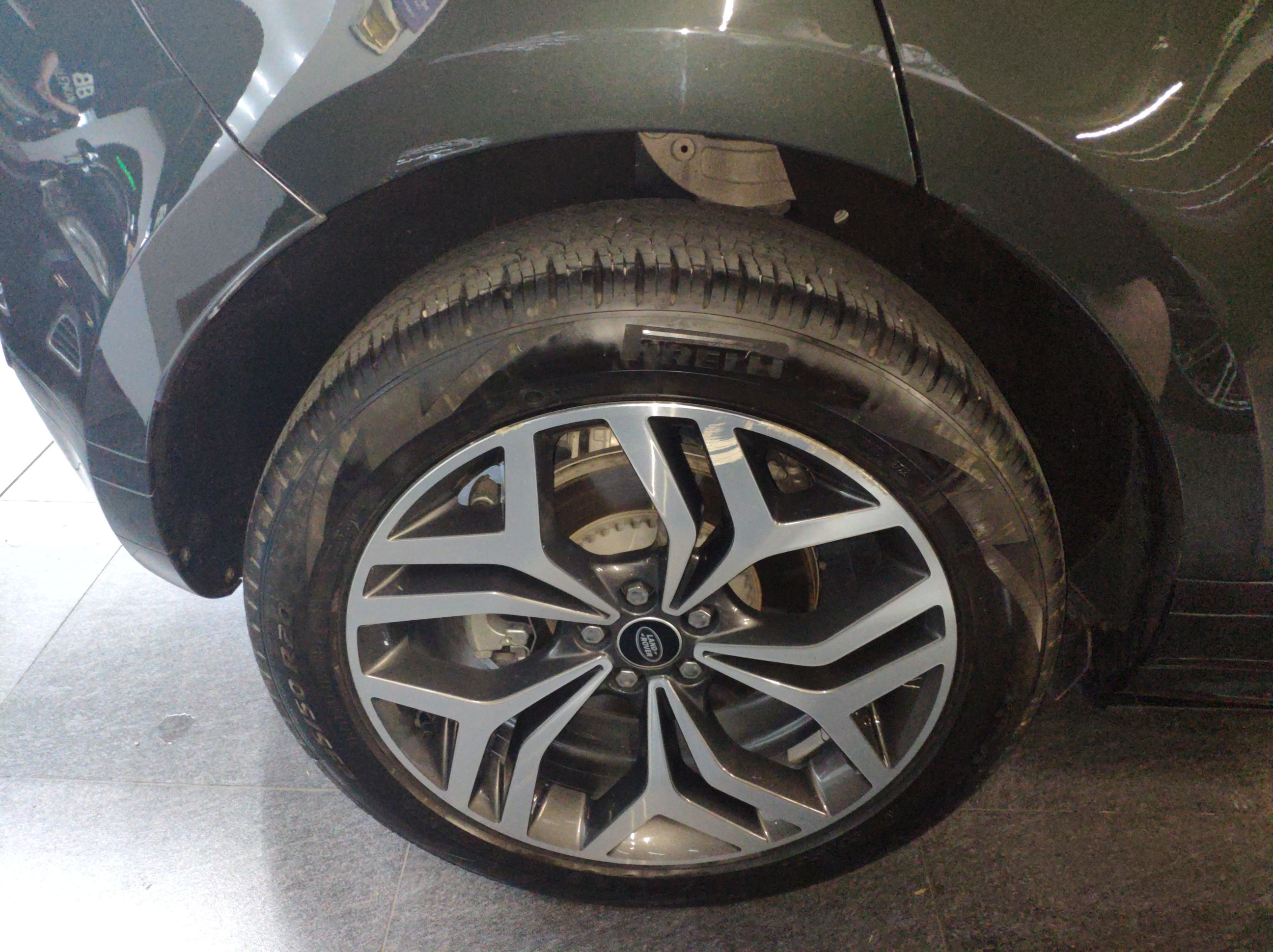 路虎 揽胜极光 2021款 极光L 249PS R-Dynamic First edition 首发版