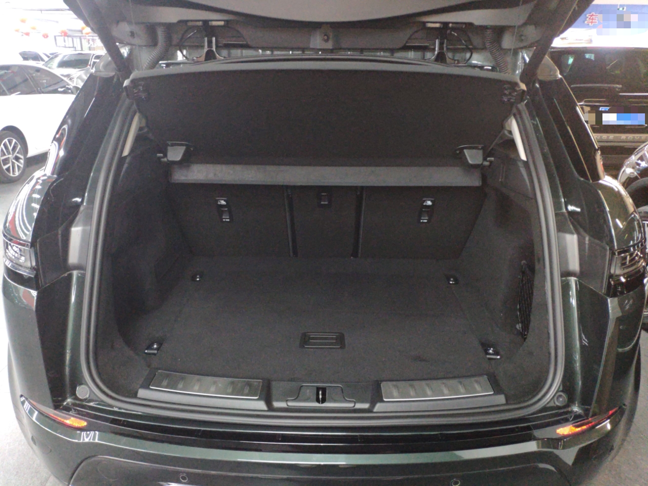 路虎 揽胜极光 2021款 极光L 249PS R-Dynamic First edition 首发版